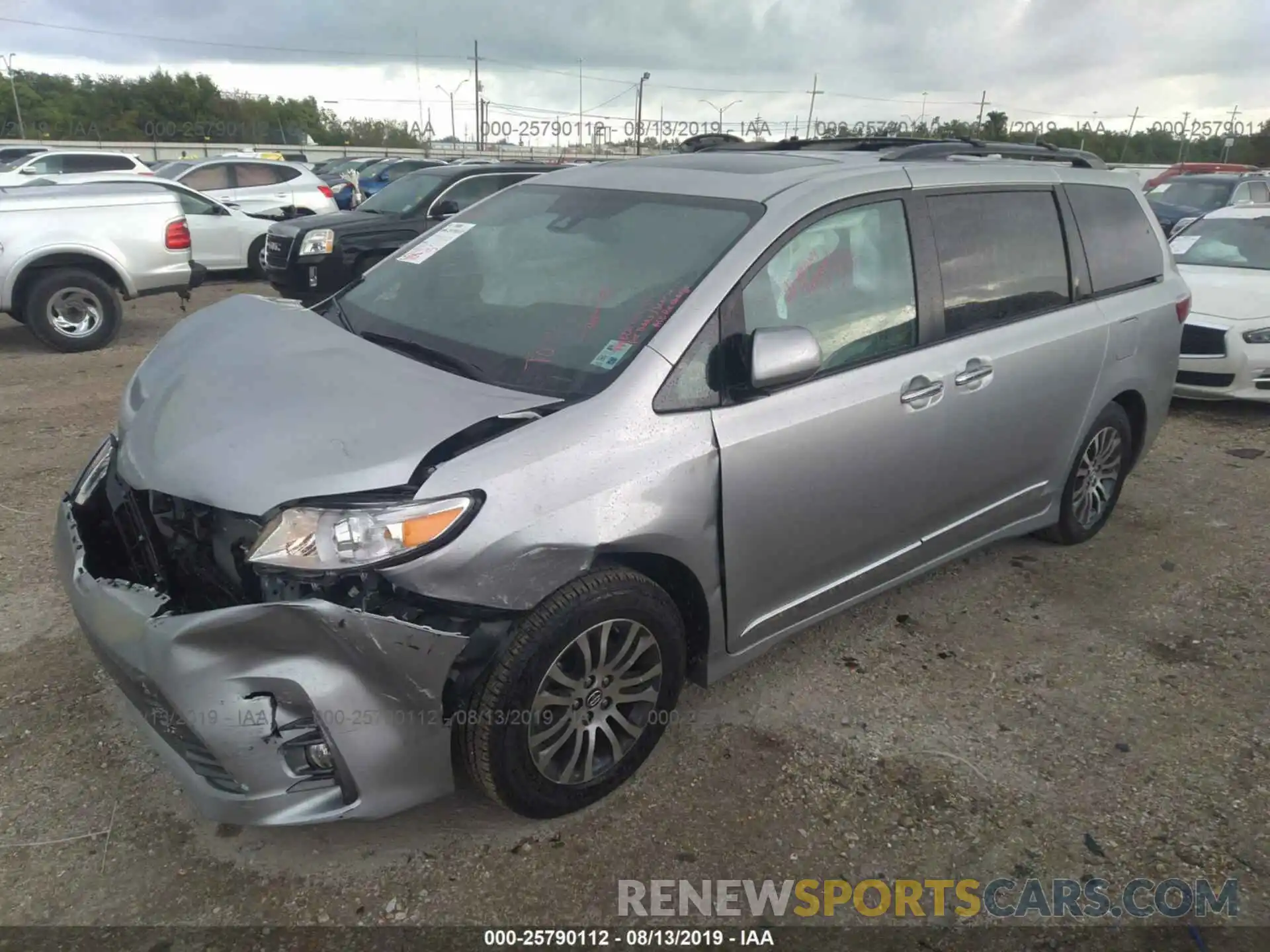 2 Фотография поврежденного автомобиля 5TDYZ3DCXKS968914 TOYOTA SIENNA 2019