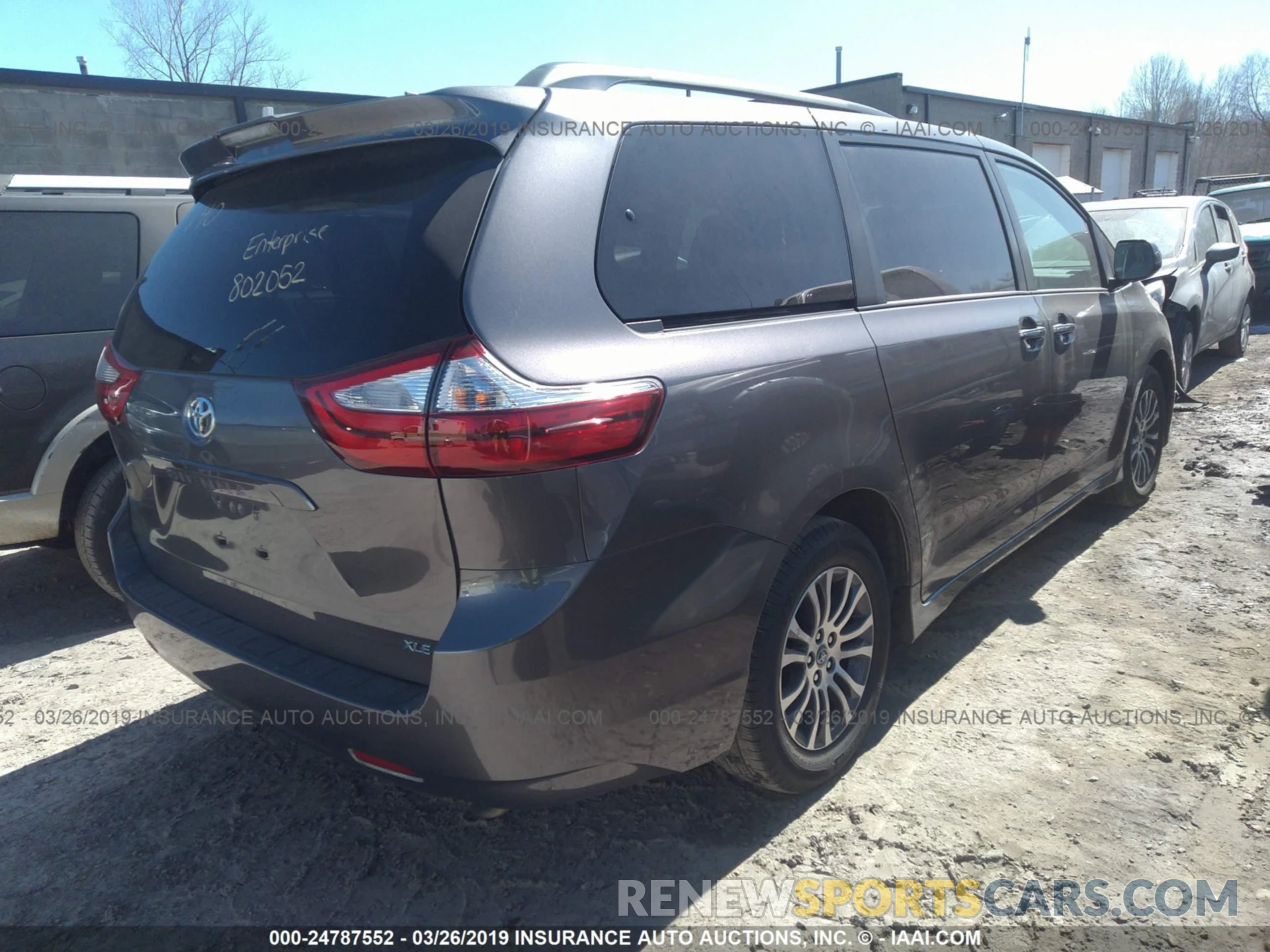 4 Фотография поврежденного автомобиля 5TDYZ3DCXKS969660 TOYOTA SIENNA 2019