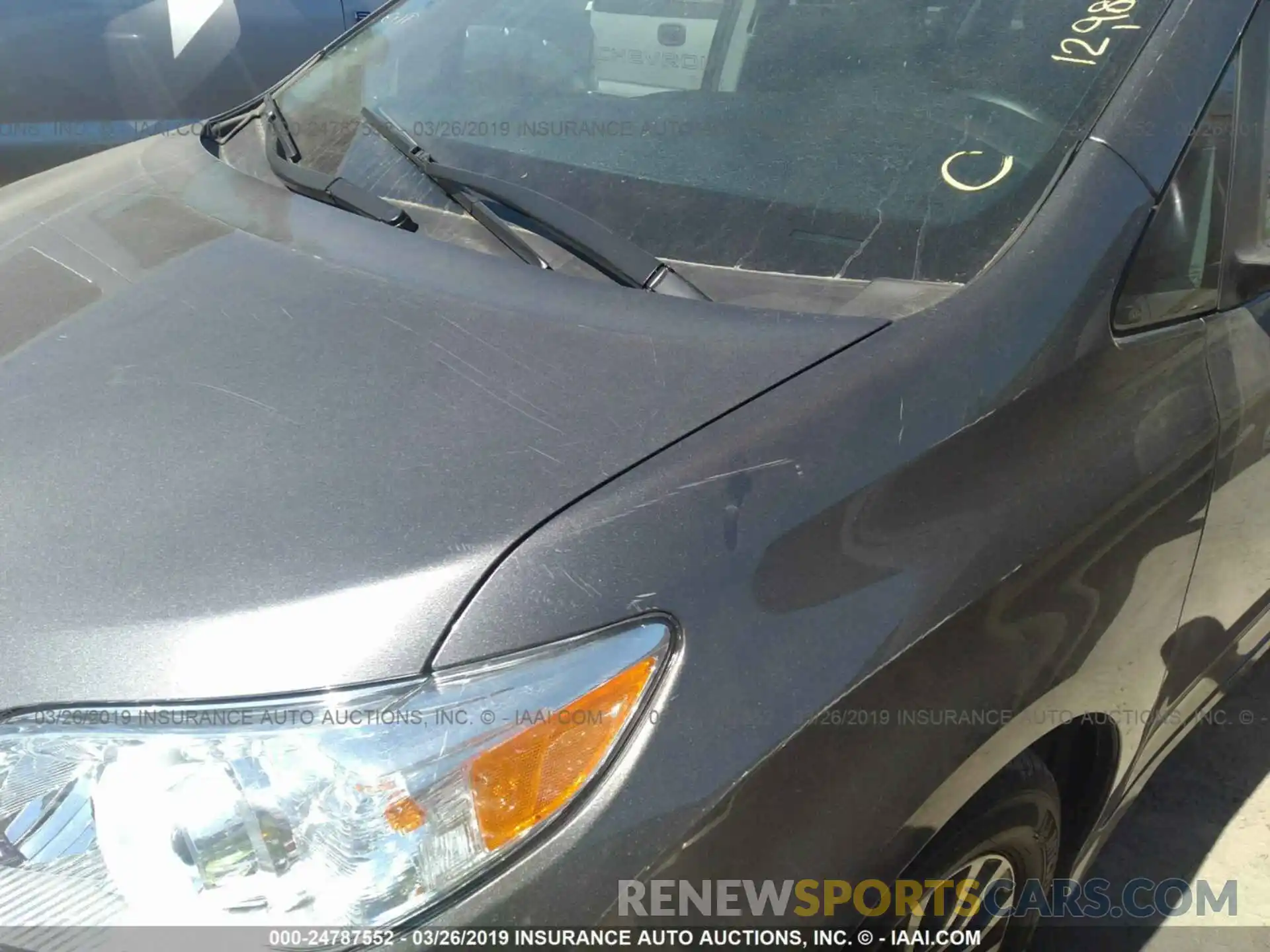 6 Photograph of a damaged car 5TDYZ3DCXKS969660 TOYOTA SIENNA 2019