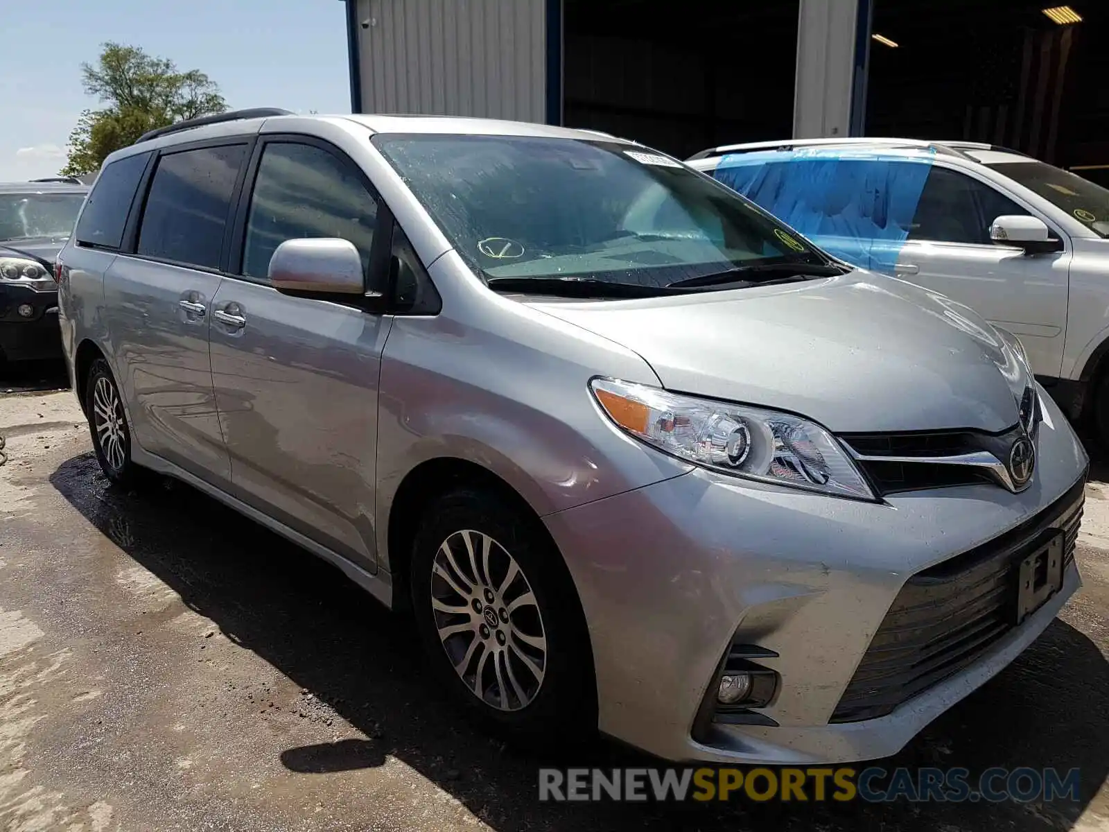 1 Фотография поврежденного автомобиля 5TDYZ3DCXKS972171 TOYOTA SIENNA 2019