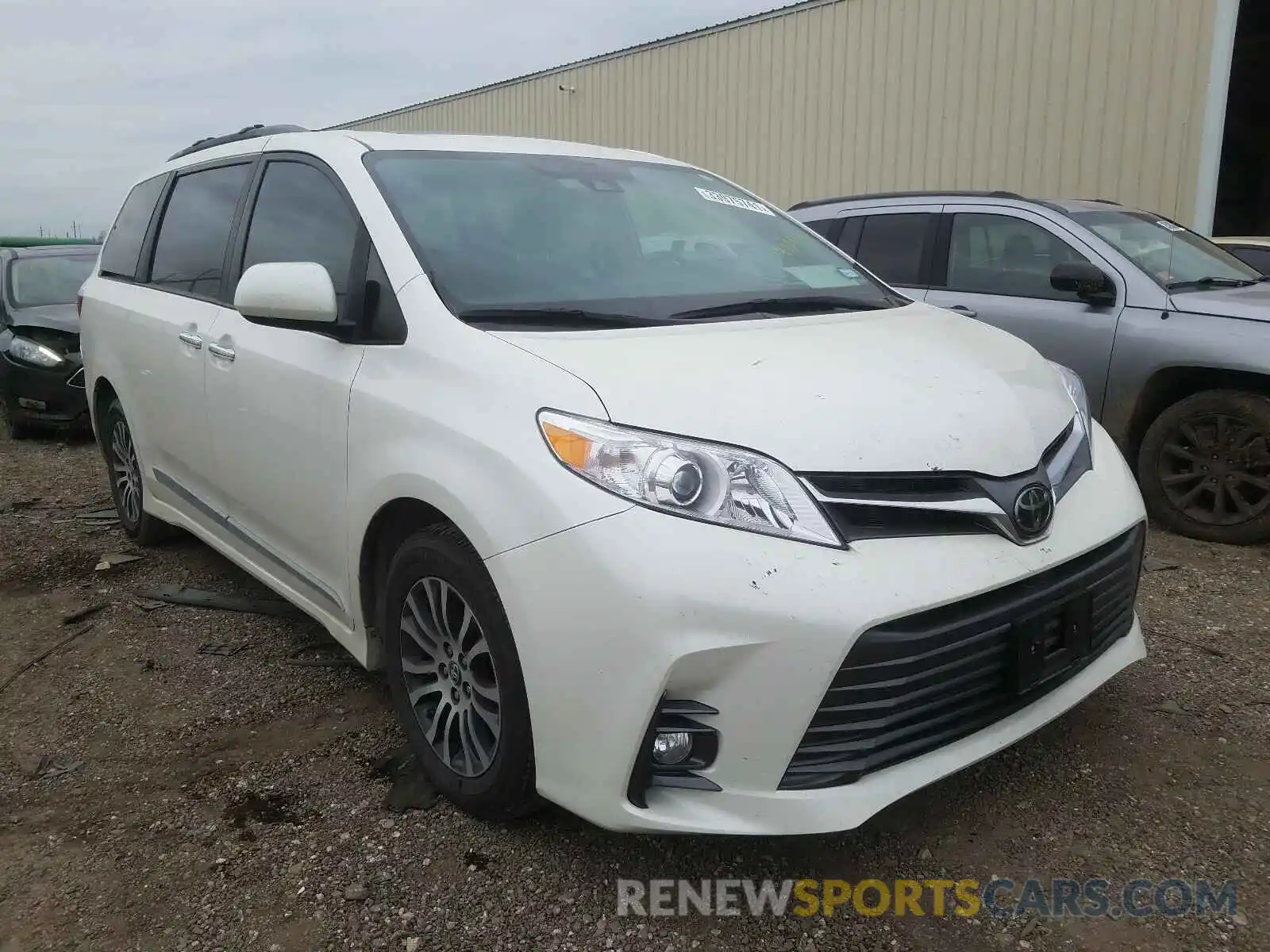 1 Фотография поврежденного автомобиля 5TDYZ3DCXKS972493 TOYOTA SIENNA 2019