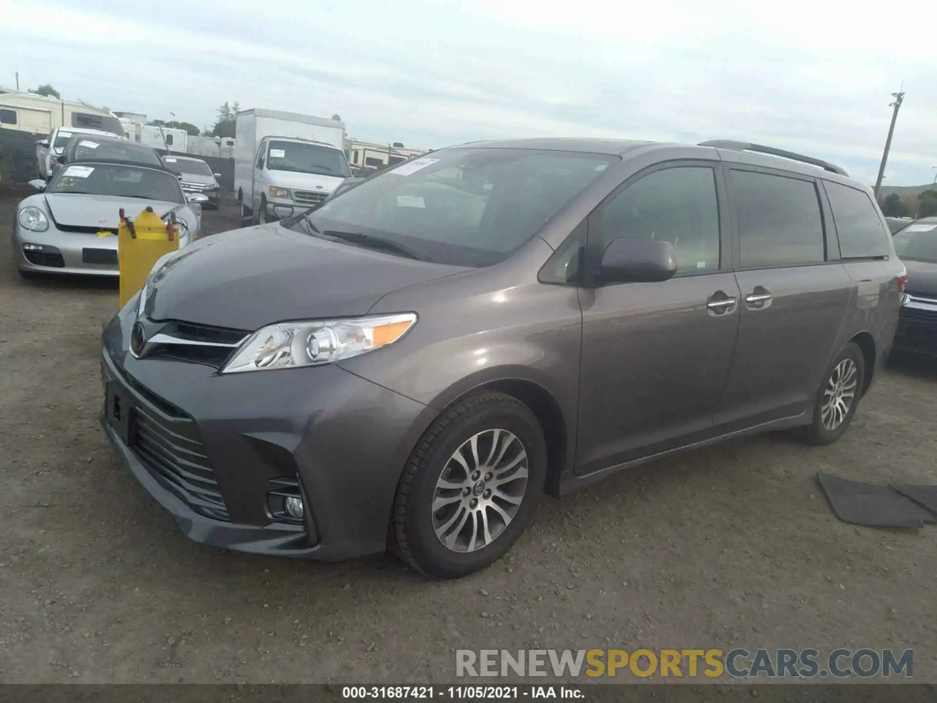 2 Photograph of a damaged car 5TDYZ3DCXKS974972 TOYOTA SIENNA 2019