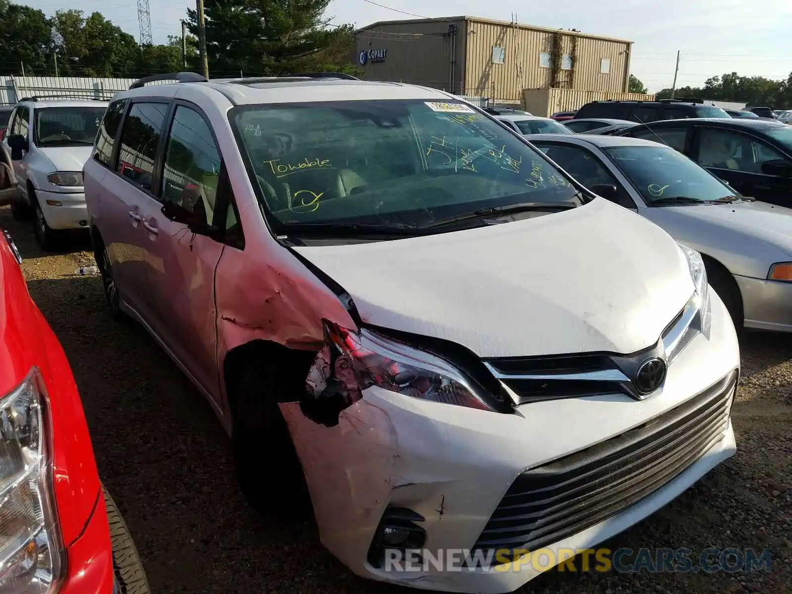 1 Photograph of a damaged car 5TDYZ3DCXKS978374 TOYOTA SIENNA 2019