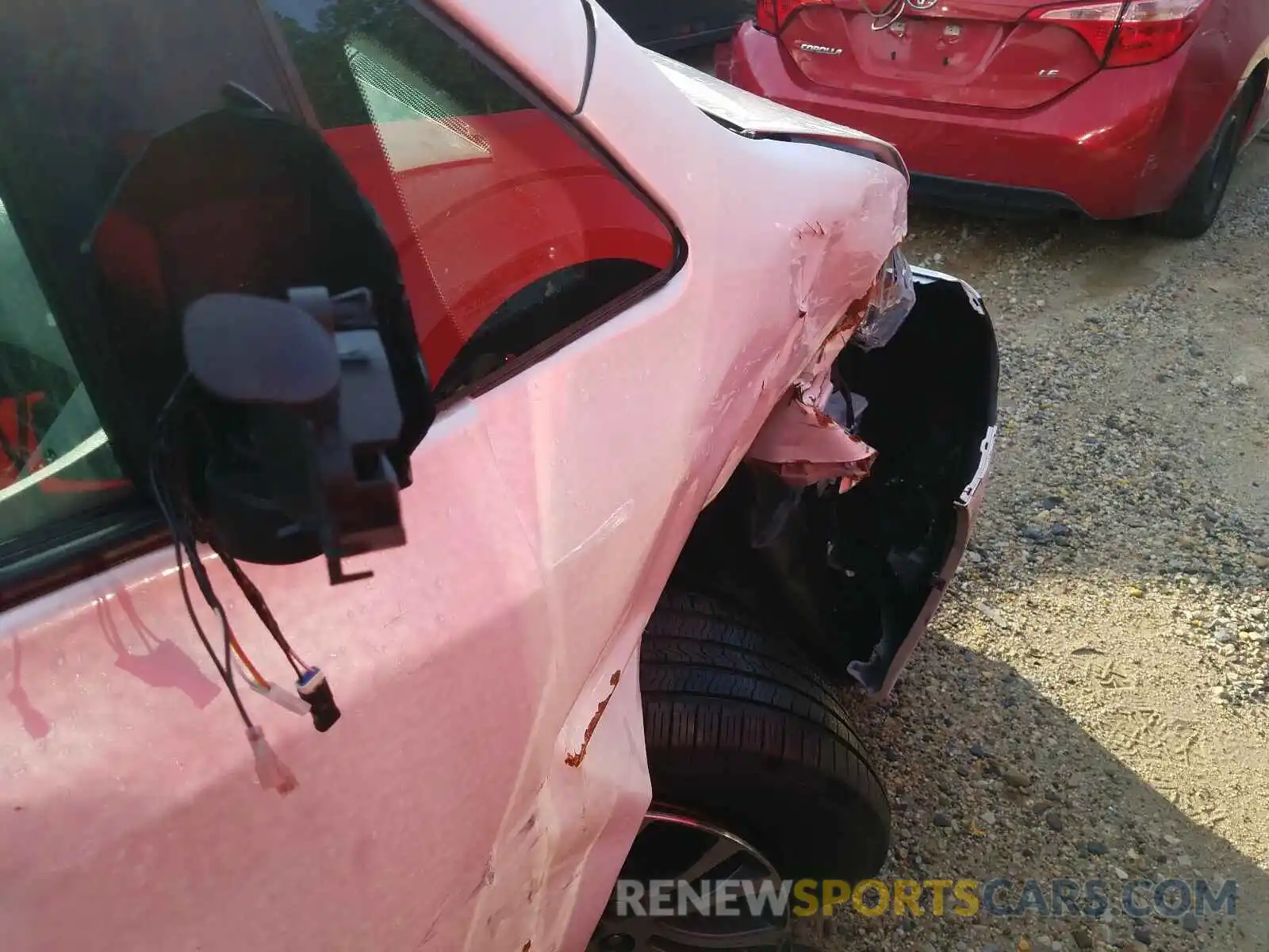 9 Photograph of a damaged car 5TDYZ3DCXKS978374 TOYOTA SIENNA 2019