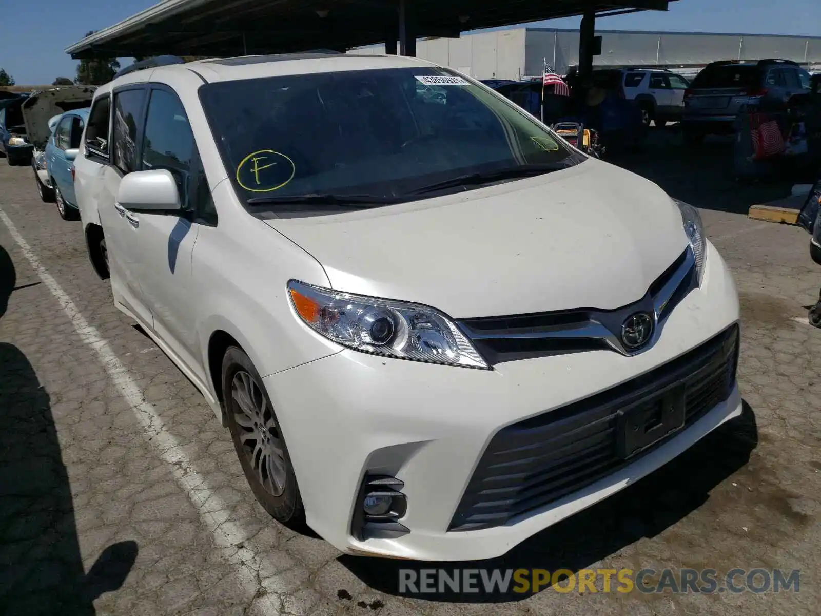 1 Фотография поврежденного автомобиля 5TDYZ3DCXKS981758 TOYOTA SIENNA 2019