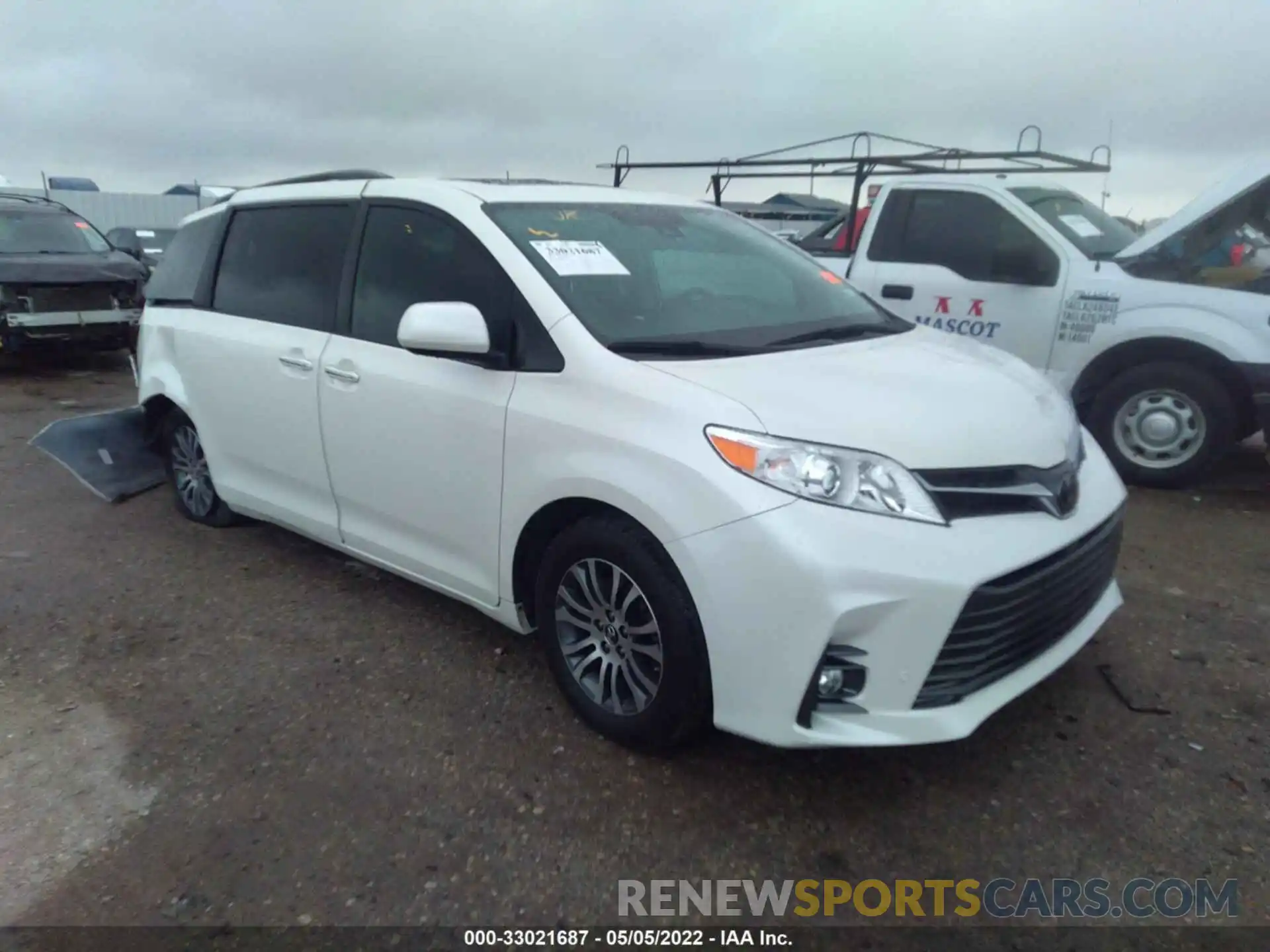 1 Фотография поврежденного автомобиля 5TDYZ3DCXKS981775 TOYOTA SIENNA 2019