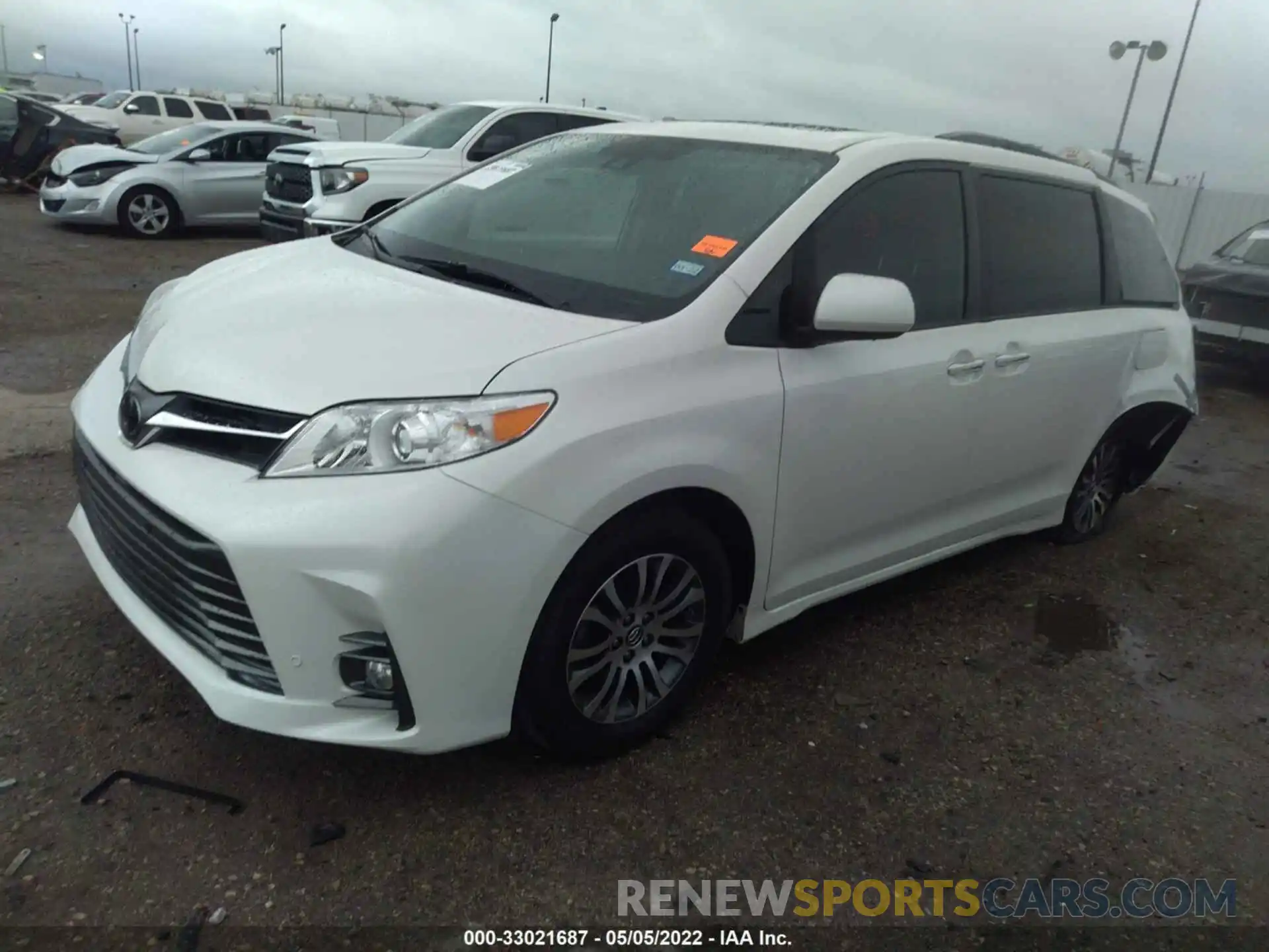 2 Фотография поврежденного автомобиля 5TDYZ3DCXKS981775 TOYOTA SIENNA 2019