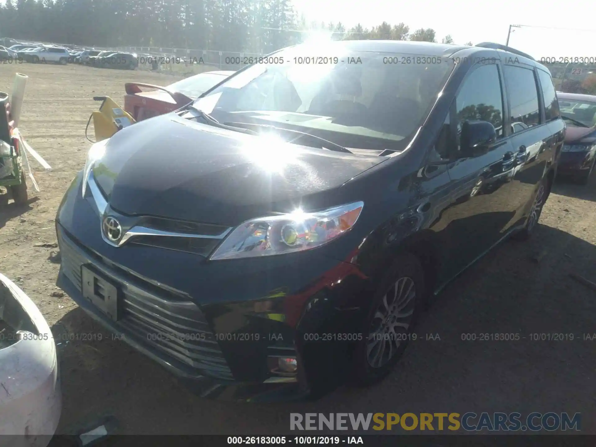 2 Фотография поврежденного автомобиля 5TDYZ3DCXKS984675 TOYOTA SIENNA 2019