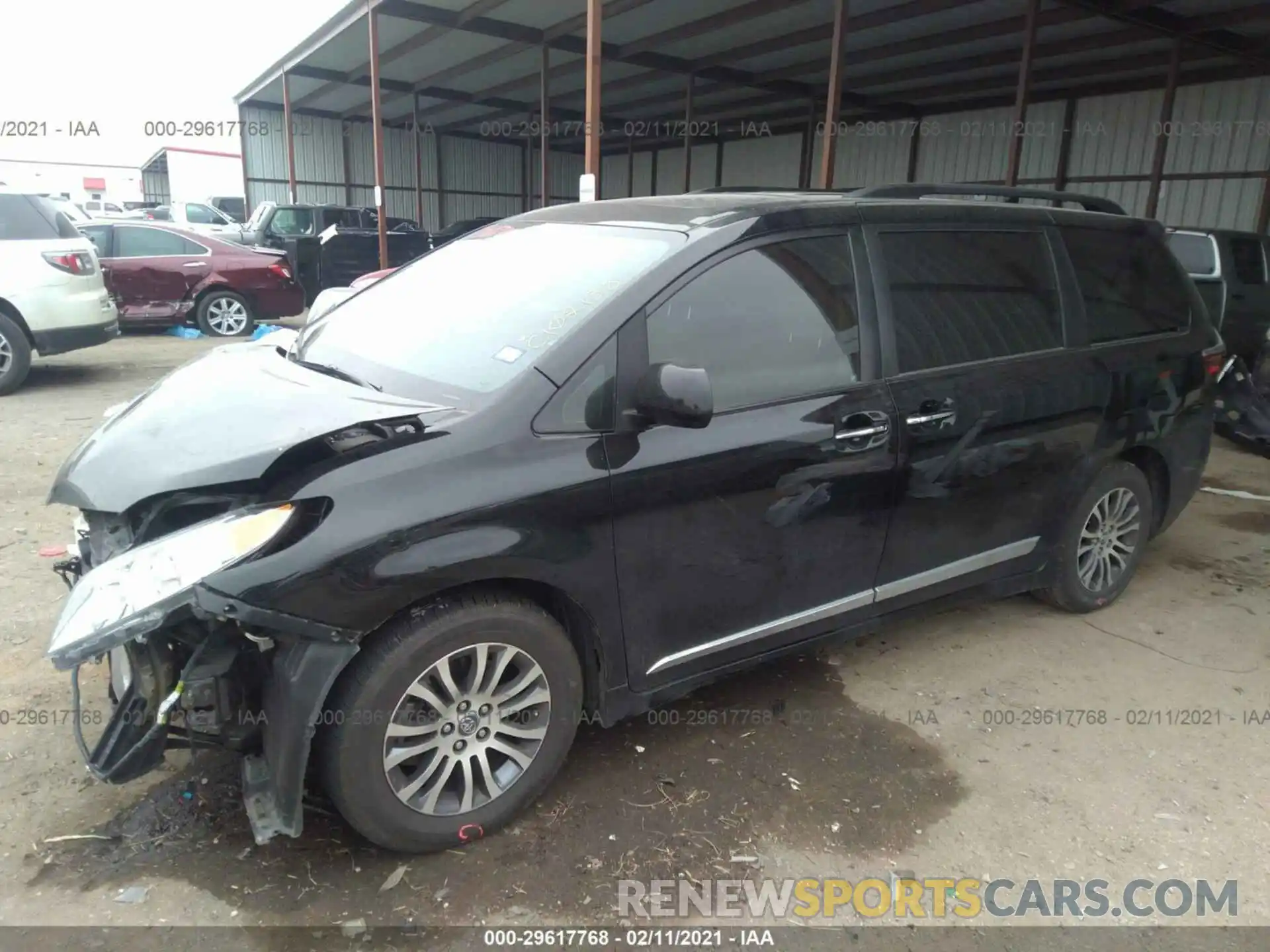 2 Фотография поврежденного автомобиля 5TDYZ3DCXKS985552 TOYOTA SIENNA 2019