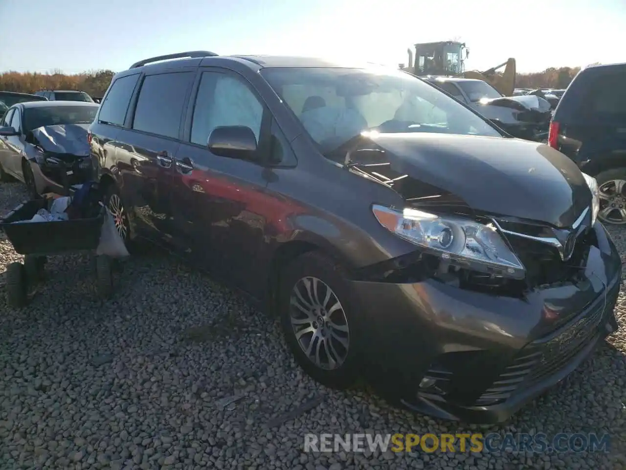 1 Photograph of a damaged car 5TDYZ3DCXKS992162 TOYOTA SIENNA 2019