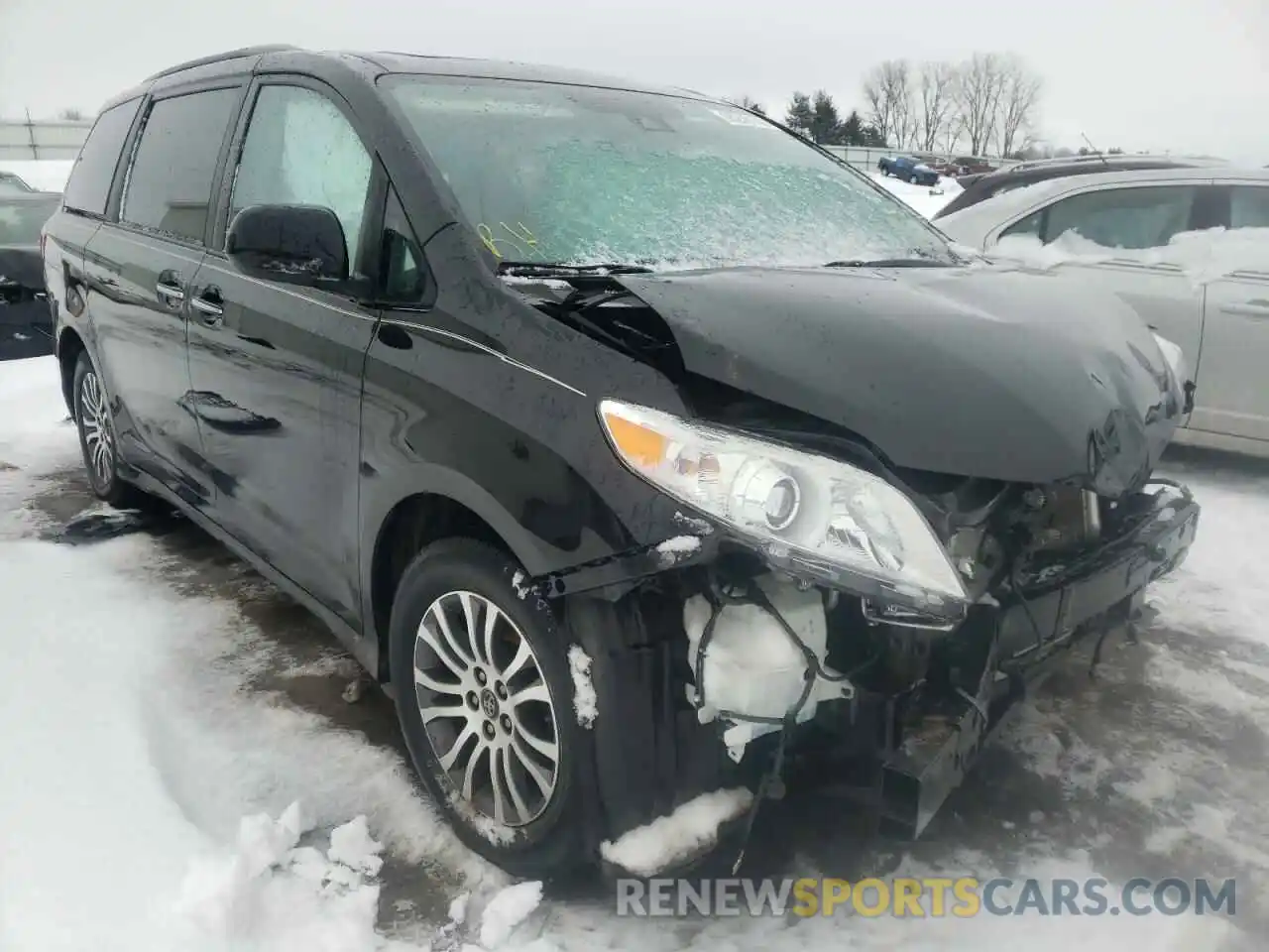 1 Photograph of a damaged car 5TDYZ3DCXKS992761 TOYOTA SIENNA 2019