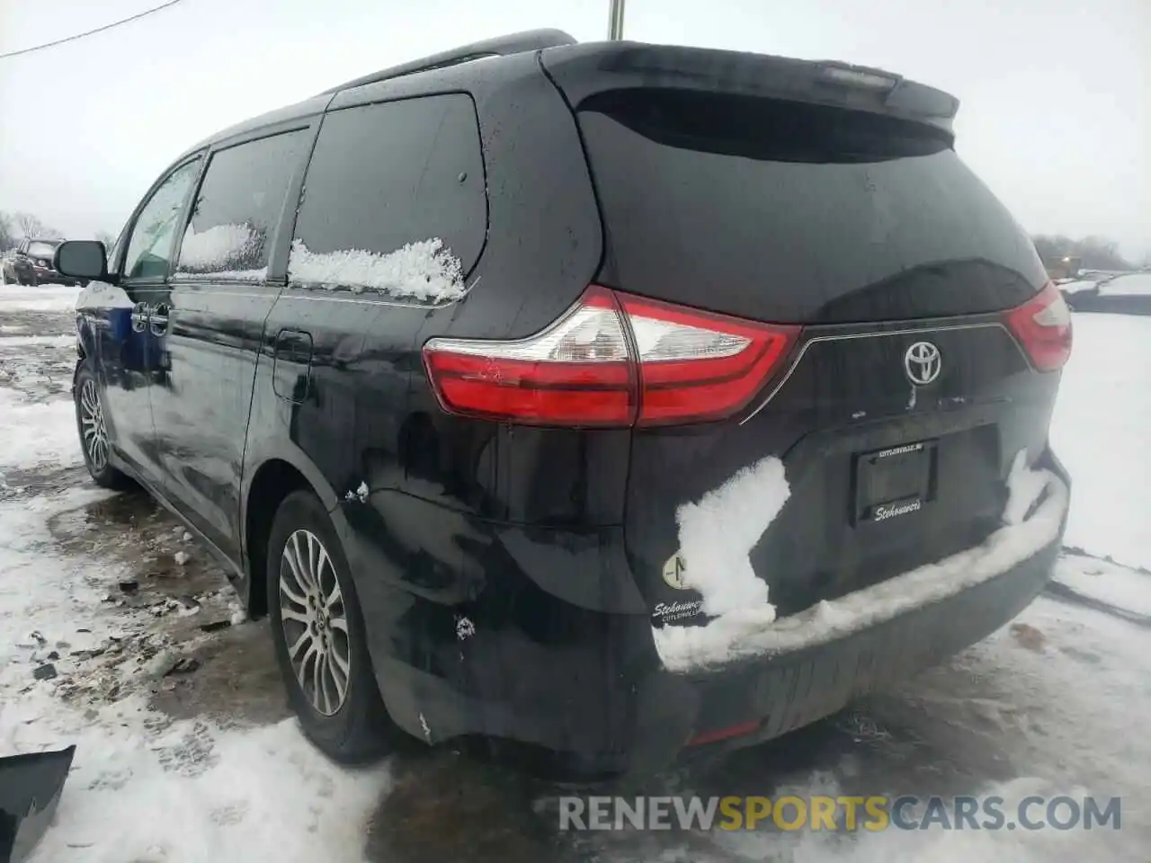 3 Photograph of a damaged car 5TDYZ3DCXKS992761 TOYOTA SIENNA 2019