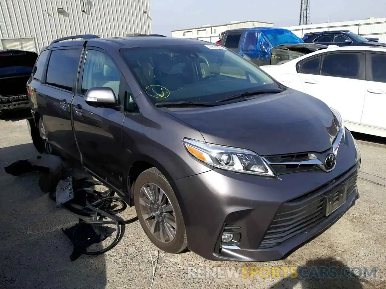 1 Фотография поврежденного автомобиля 5TDYZ3DCXKS993179 TOYOTA SIENNA 2019