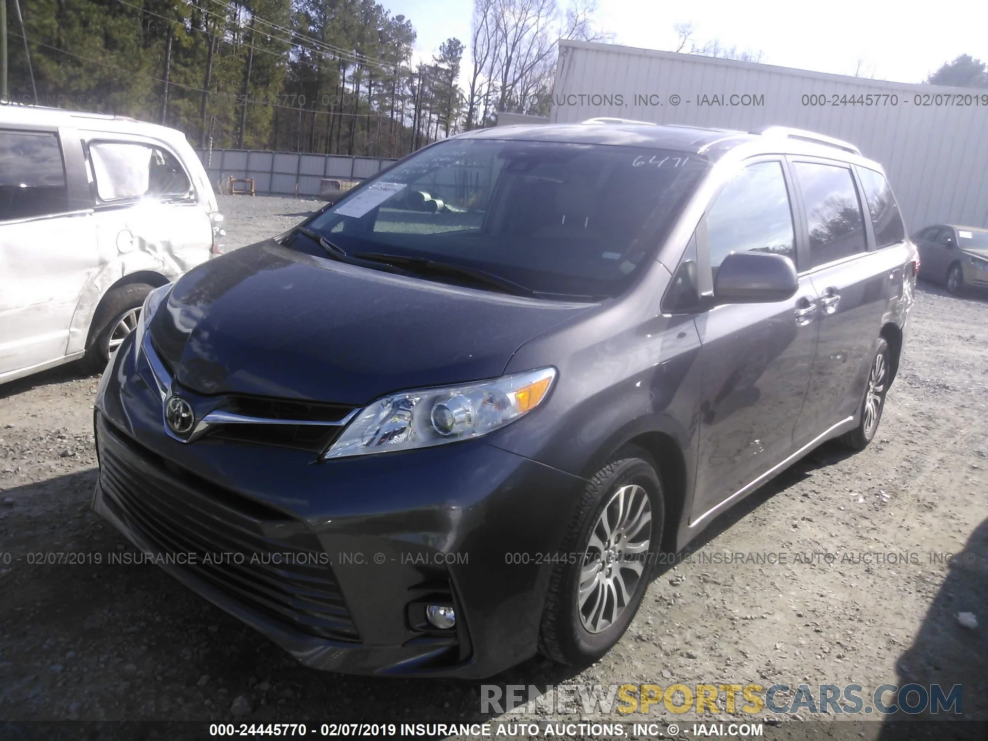 2 Фотография поврежденного автомобиля 5TDYZ3DCXKS996471 TOYOTA SIENNA 2019