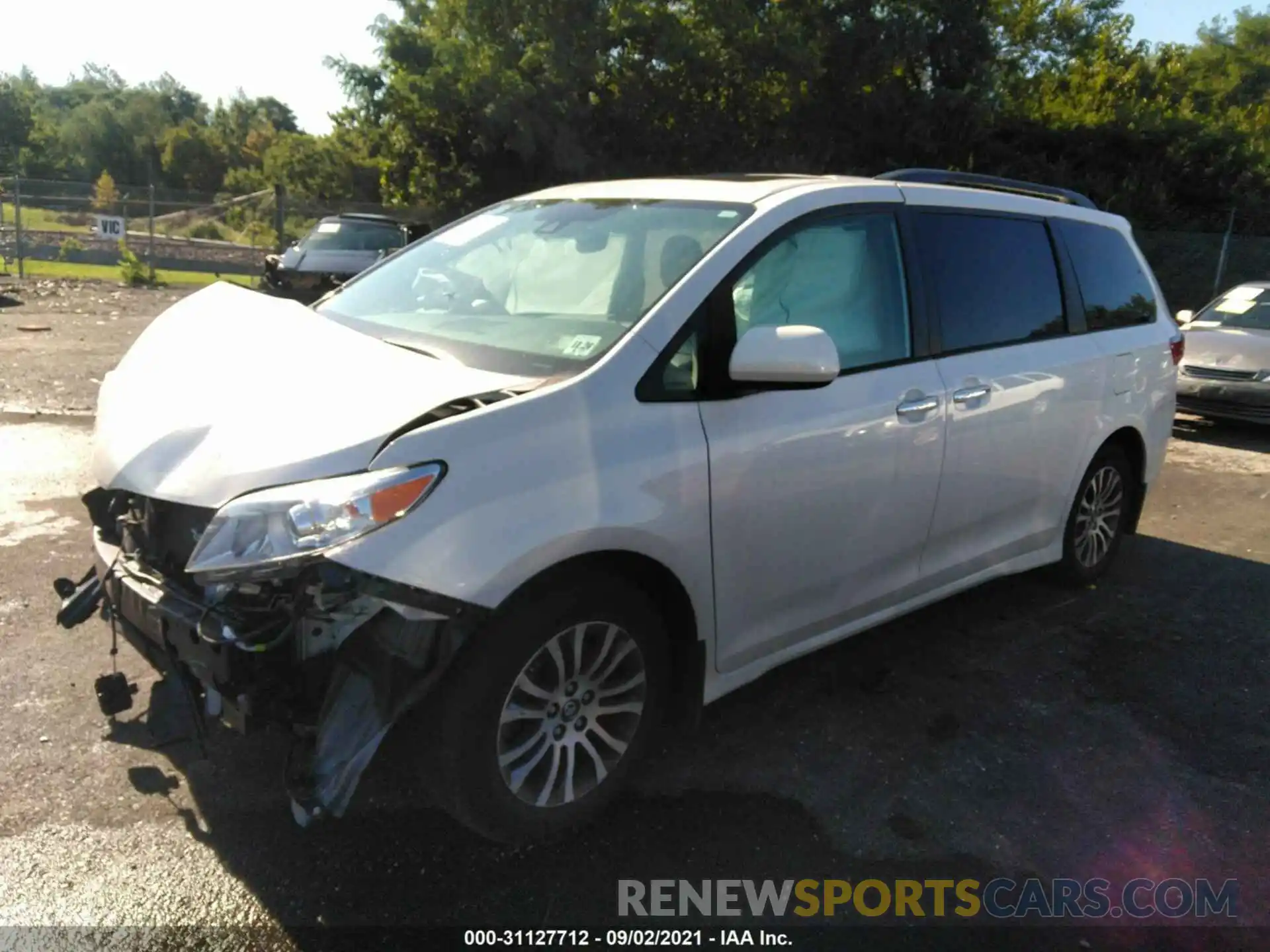 2 Photograph of a damaged car 5TDYZ3DCXKS996941 TOYOTA SIENNA 2019