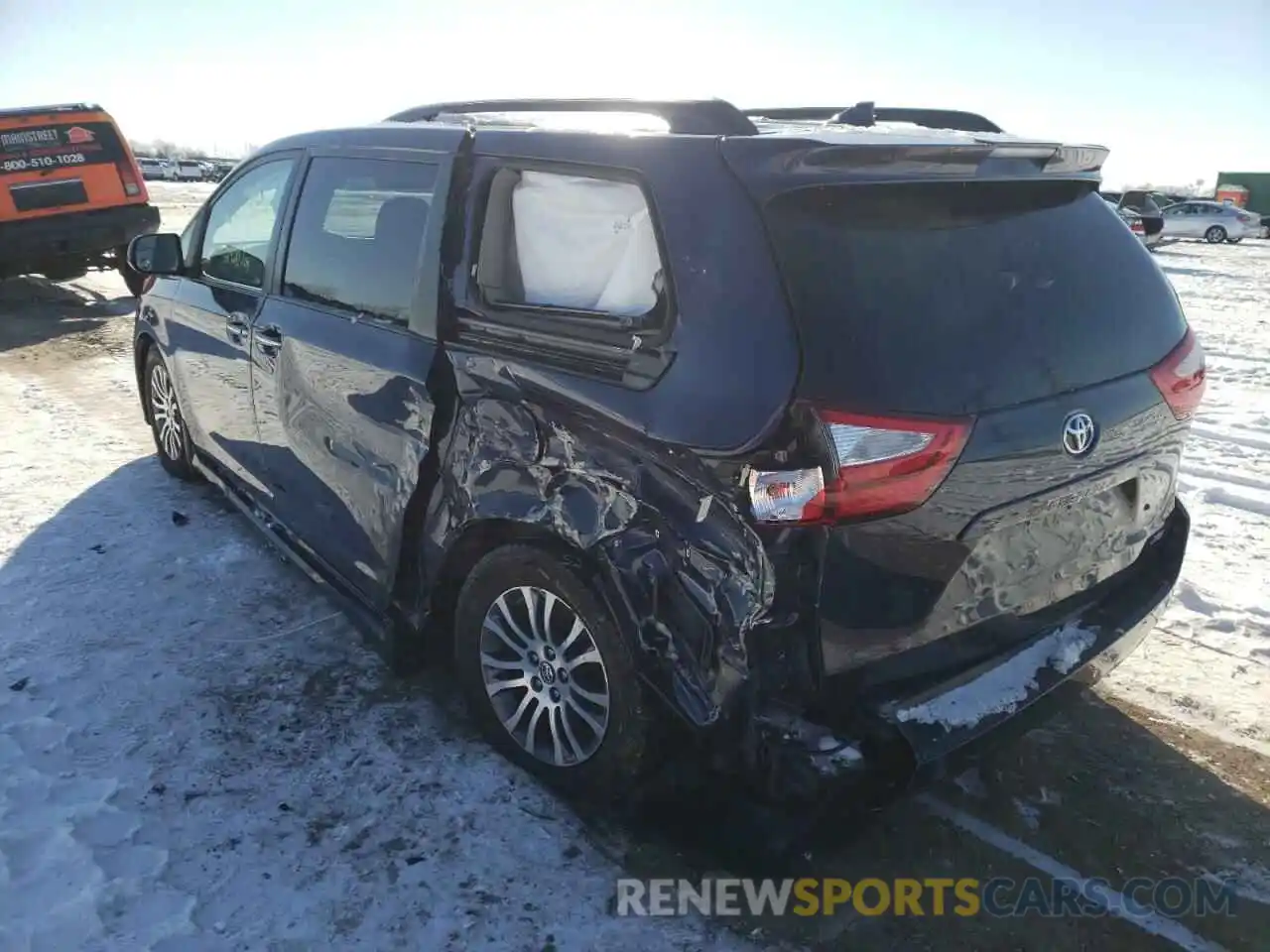 3 Photograph of a damaged car 5TDYZ3DCXKS998091 TOYOTA SIENNA 2019