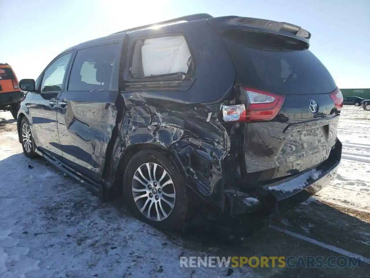 9 Photograph of a damaged car 5TDYZ3DCXKS998091 TOYOTA SIENNA 2019