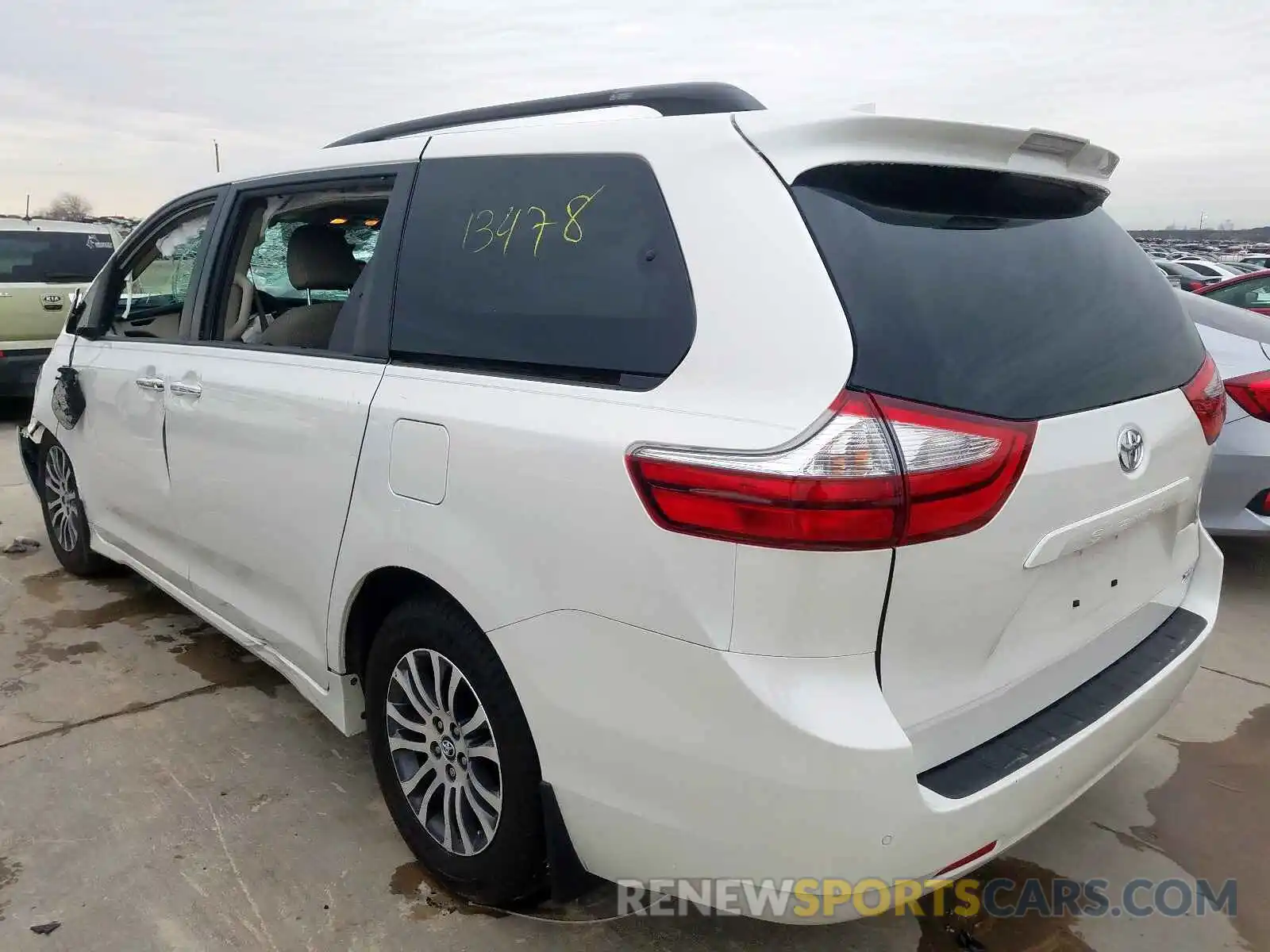 3 Фотография поврежденного автомобиля 5TDYZ3DCXKS998172 TOYOTA SIENNA 2019