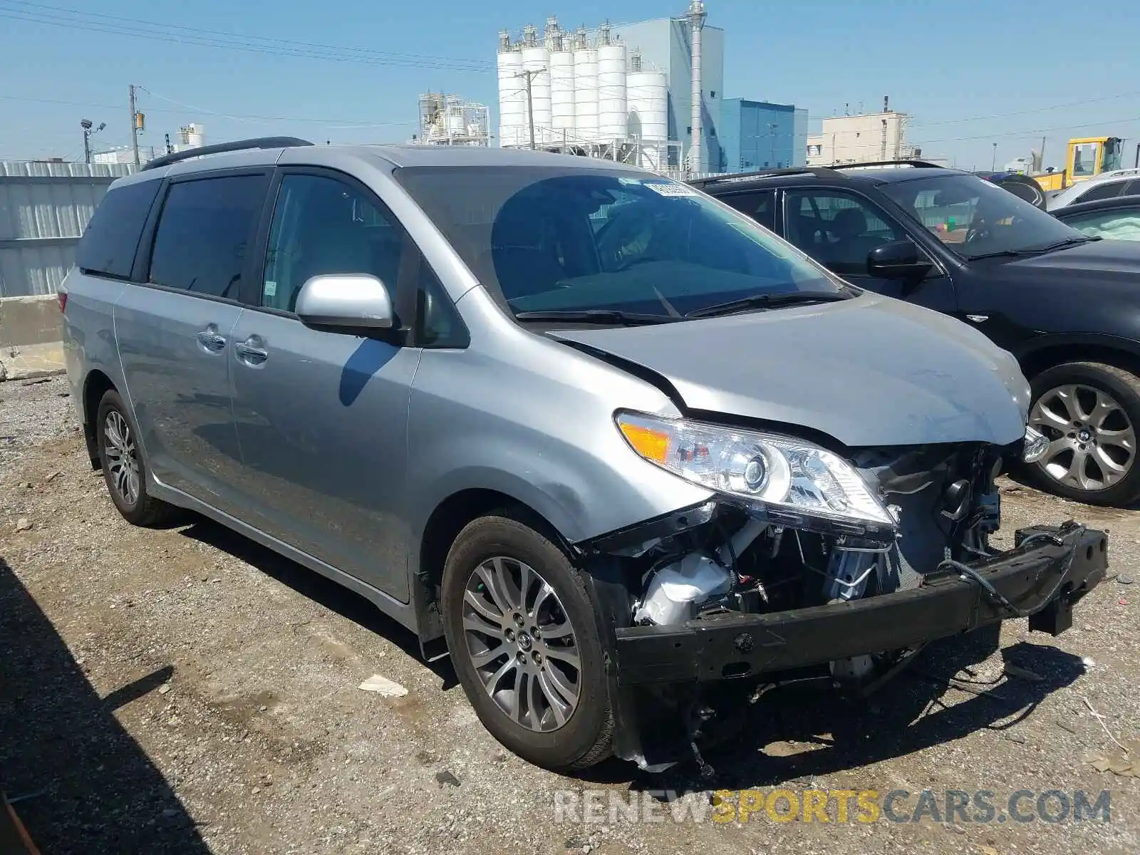 1 Photograph of a damaged car 5TDYZ3DCXKS998737 TOYOTA SIENNA 2019