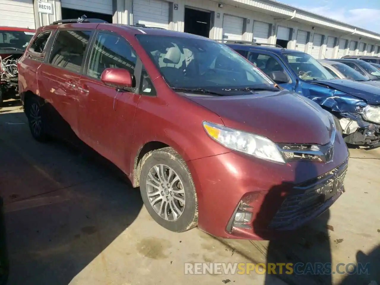 1 Photograph of a damaged car 5TDYZ3DCXKS999676 TOYOTA SIENNA 2019