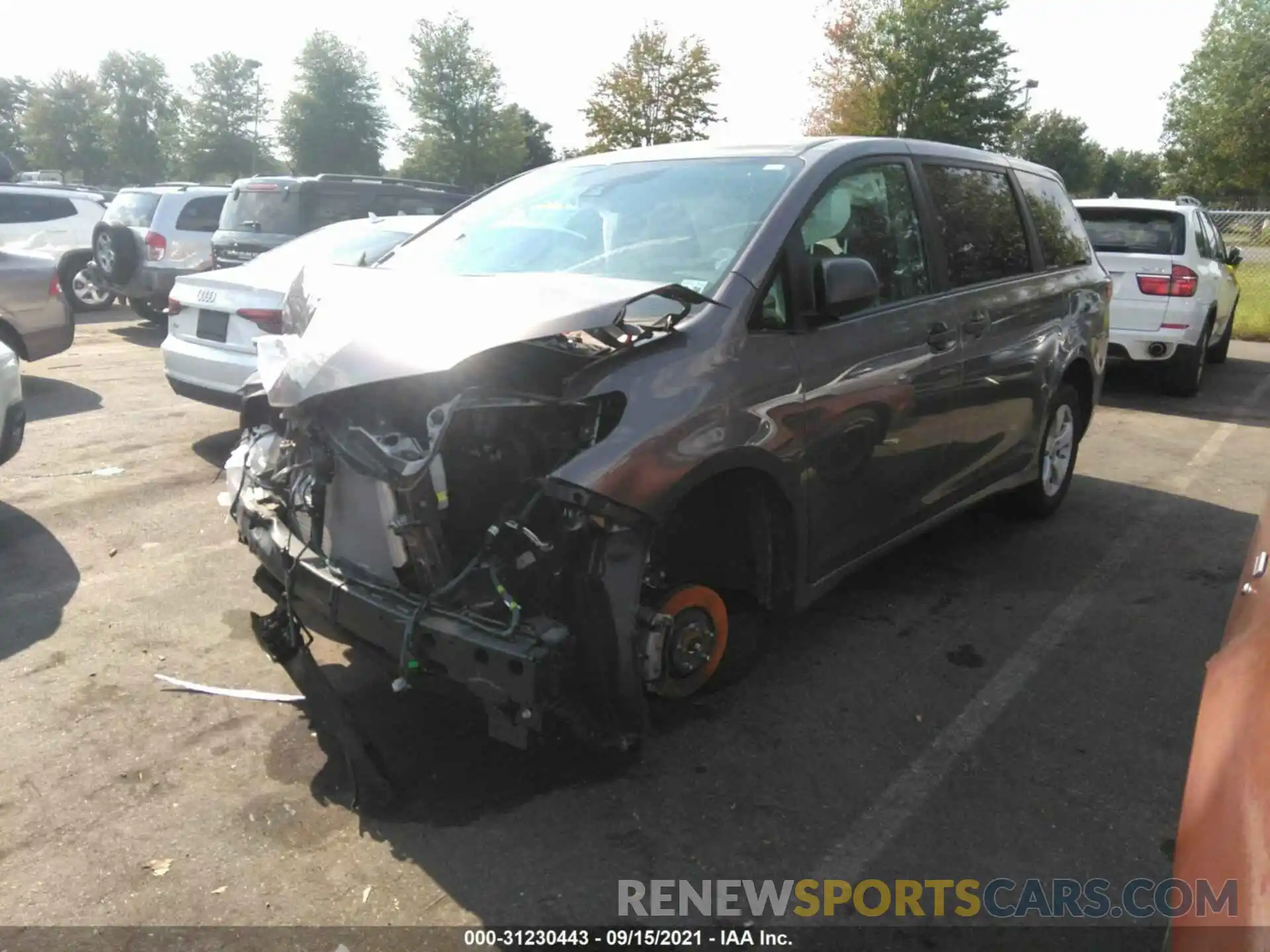 2 Photograph of a damaged car 5TDZZ3DC1KS006490 TOYOTA SIENNA 2019