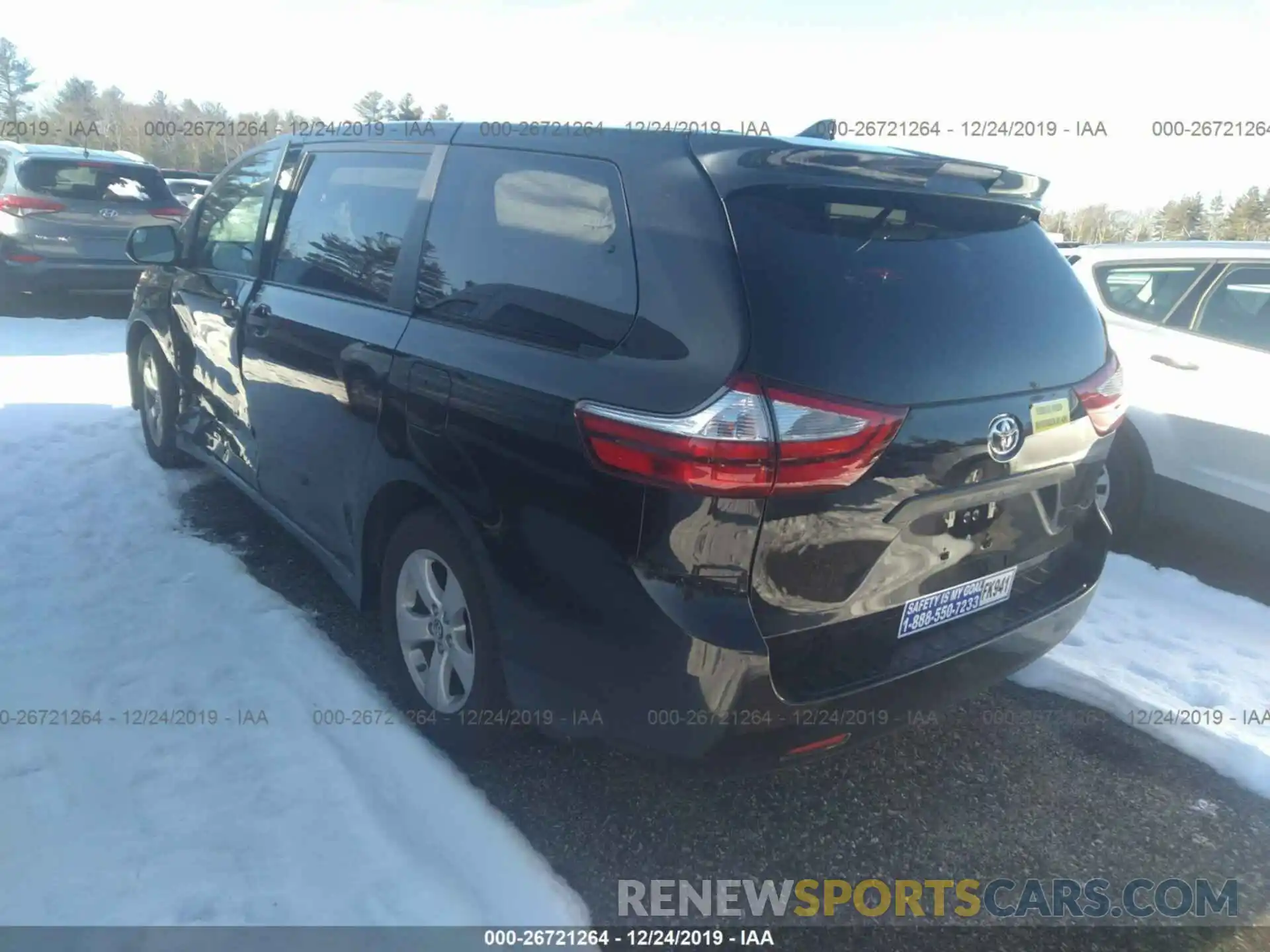 3 Фотография поврежденного автомобиля 5TDZZ3DC2KS010385 TOYOTA SIENNA 2019