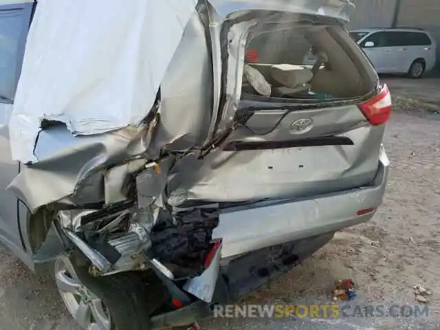 9 Photograph of a damaged car 5TDZZ3DC2KS015599 TOYOTA SIENNA 2019