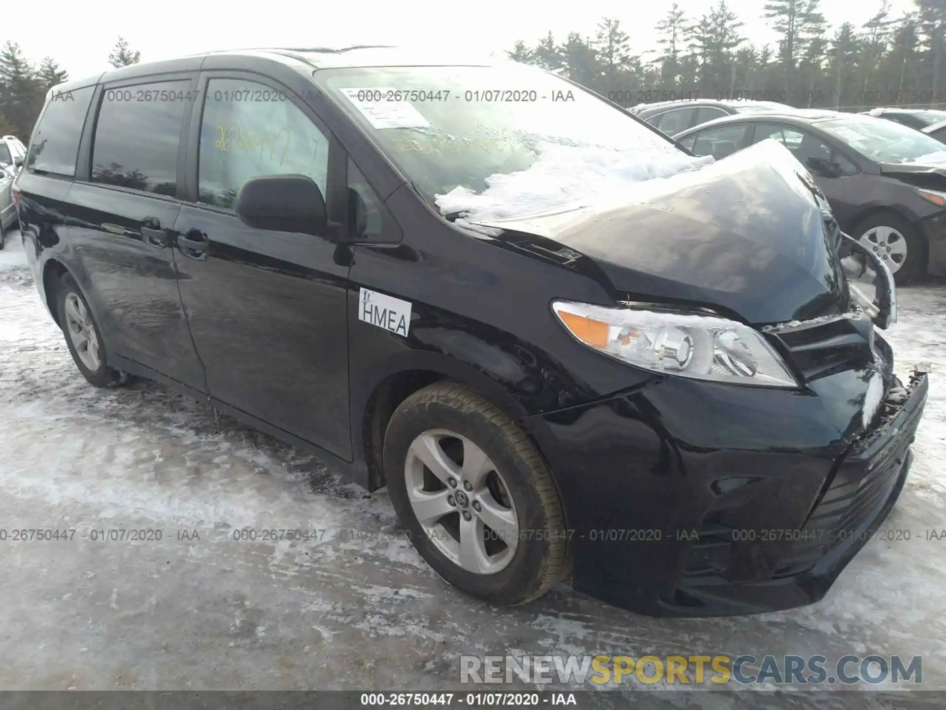 1 Photograph of a damaged car 5TDZZ3DC3KS972520 TOYOTA SIENNA 2019