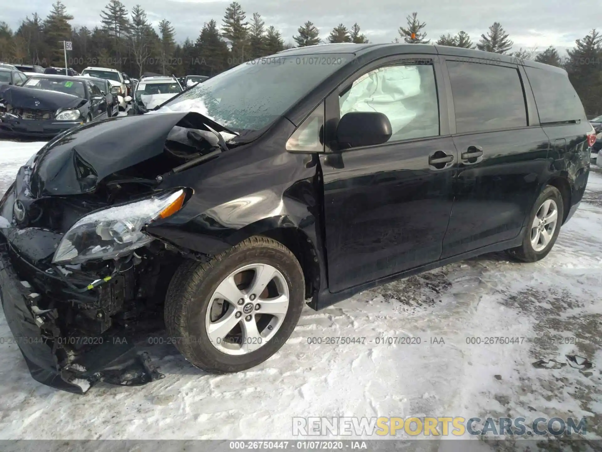 2 Photograph of a damaged car 5TDZZ3DC3KS972520 TOYOTA SIENNA 2019