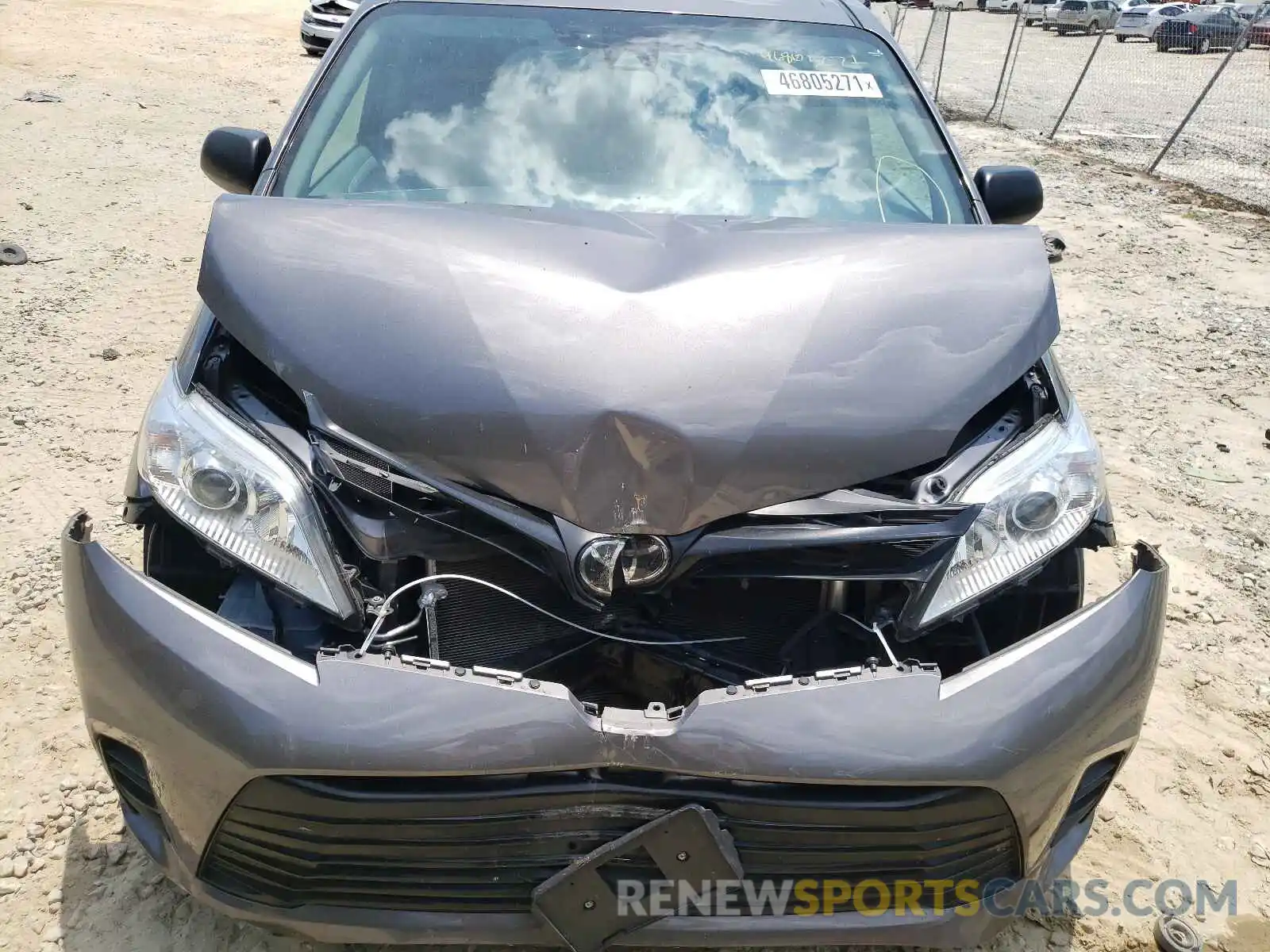 7 Photograph of a damaged car 5TDZZ3DC3KS974185 TOYOTA SIENNA 2019