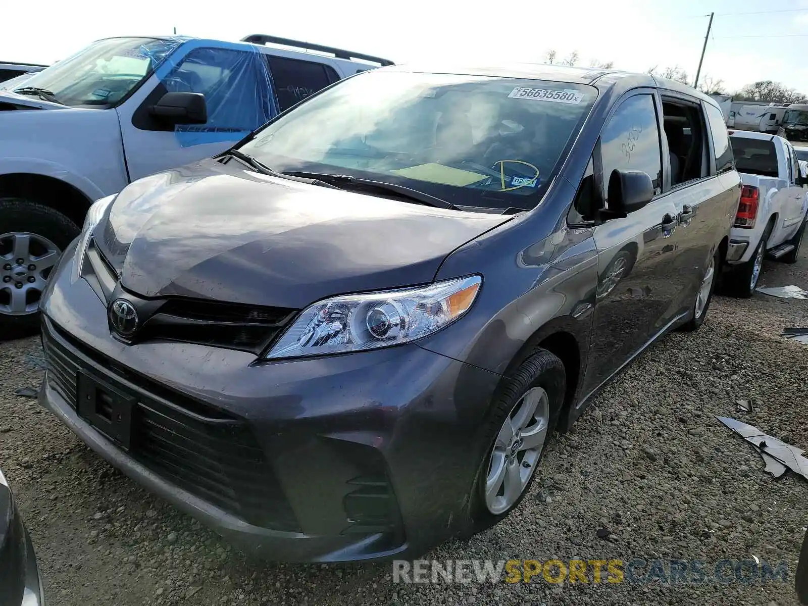 2 Photograph of a damaged car 5TDZZ3DC3KS978799 TOYOTA SIENNA 2019