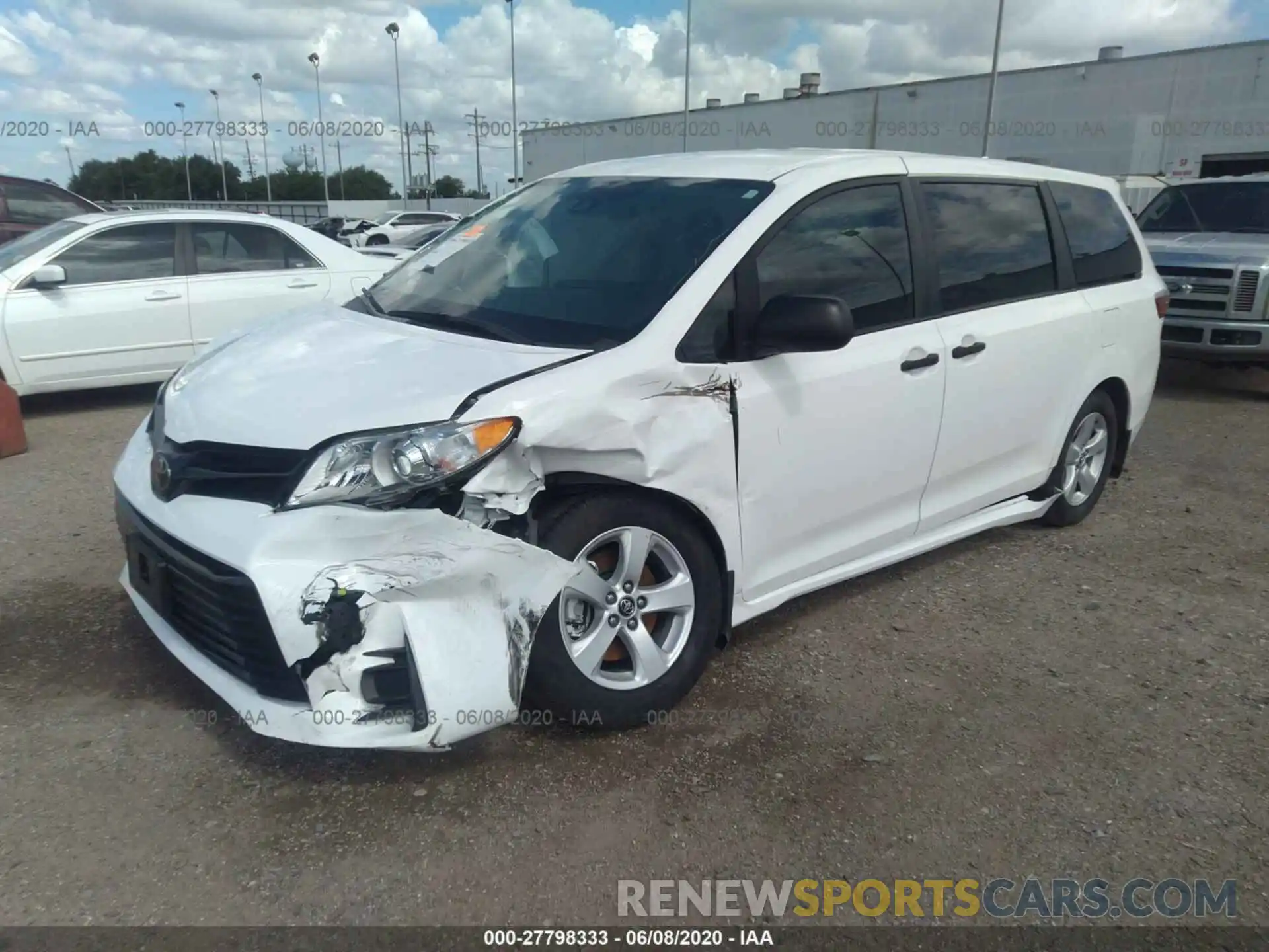 2 Photograph of a damaged car 5TDZZ3DC4KS003373 TOYOTA SIENNA 2019