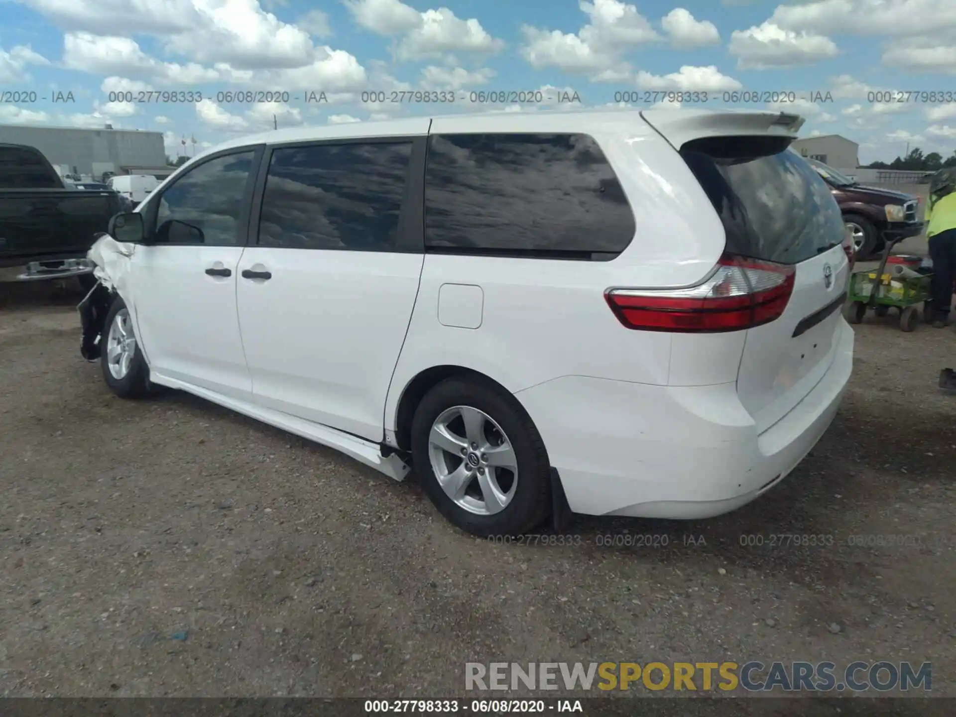 3 Фотография поврежденного автомобиля 5TDZZ3DC4KS003373 TOYOTA SIENNA 2019