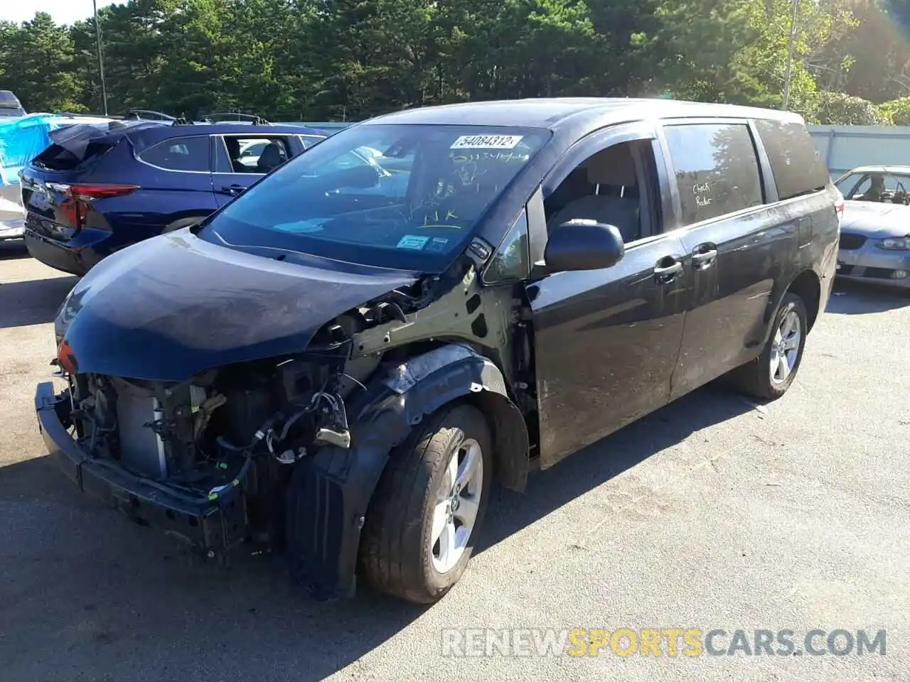 2 Photograph of a damaged car 5TDZZ3DC4KS011344 TOYOTA SIENNA 2019