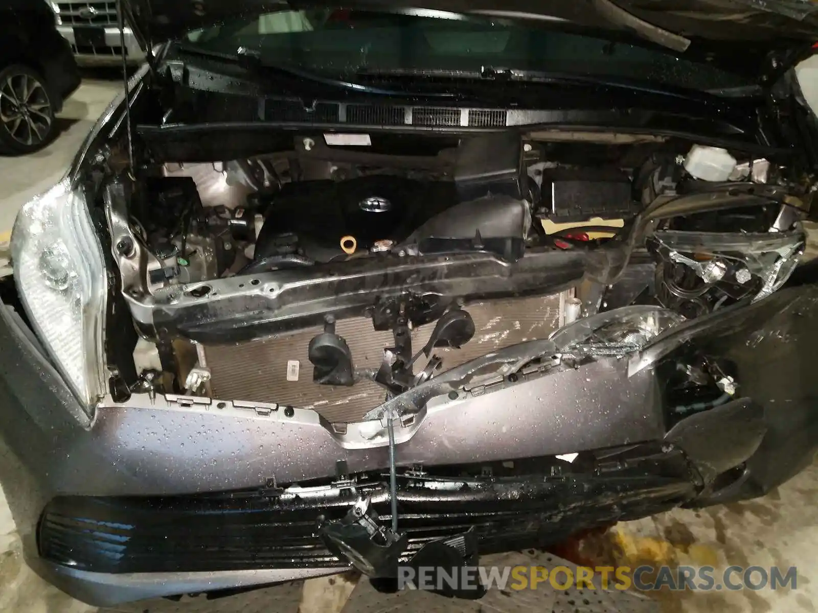 7 Photograph of a damaged car 5TDZZ3DC4KS986622 TOYOTA SIENNA 2019