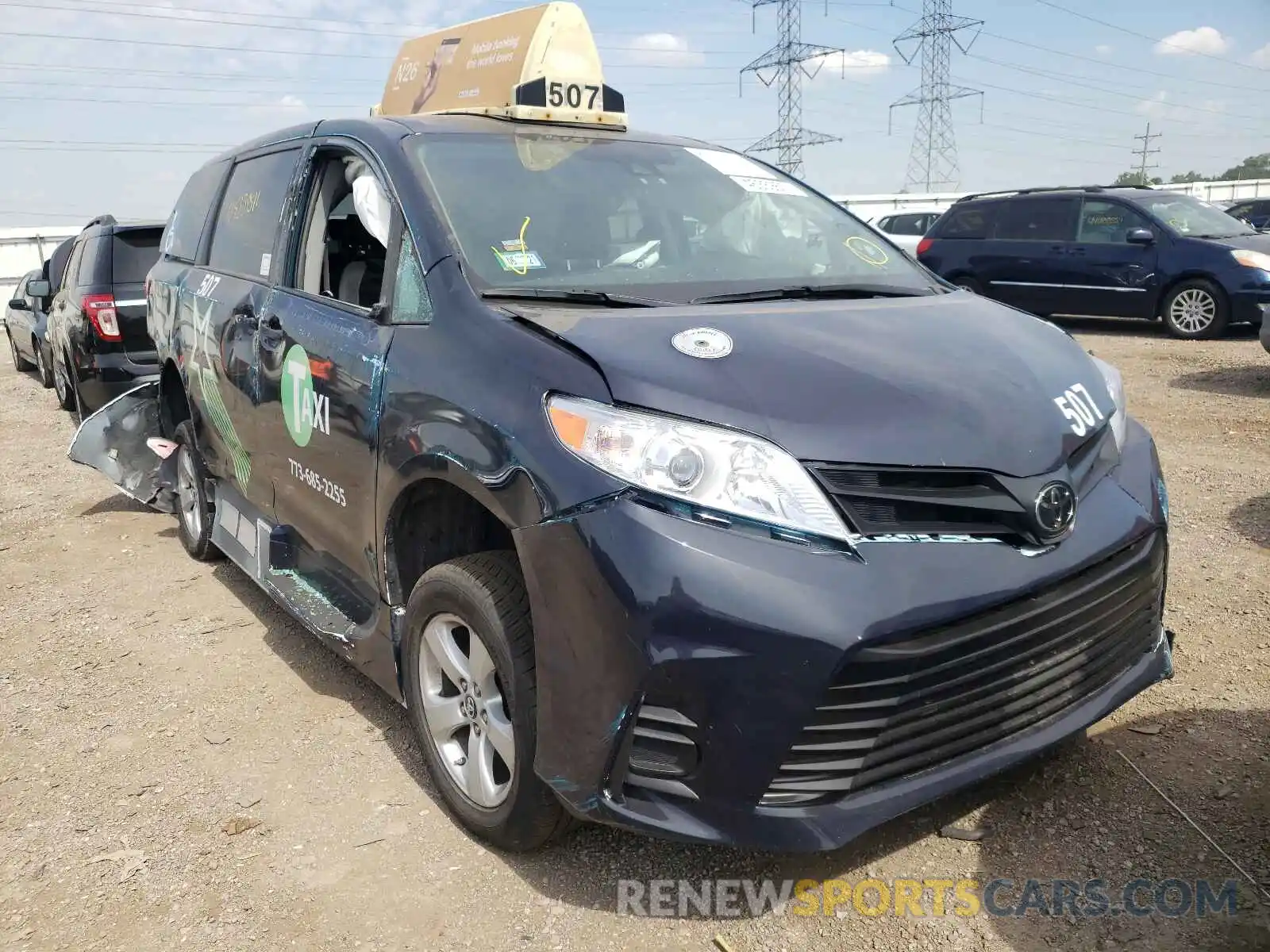 1 Photograph of a damaged car 5TDZZ3DC6KS014469 TOYOTA SIENNA 2019