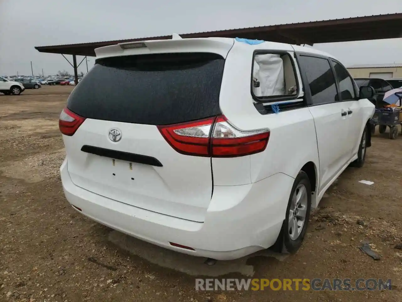 4 Фотография поврежденного автомобиля 5TDZZ3DC6KS977422 TOYOTA SIENNA 2019