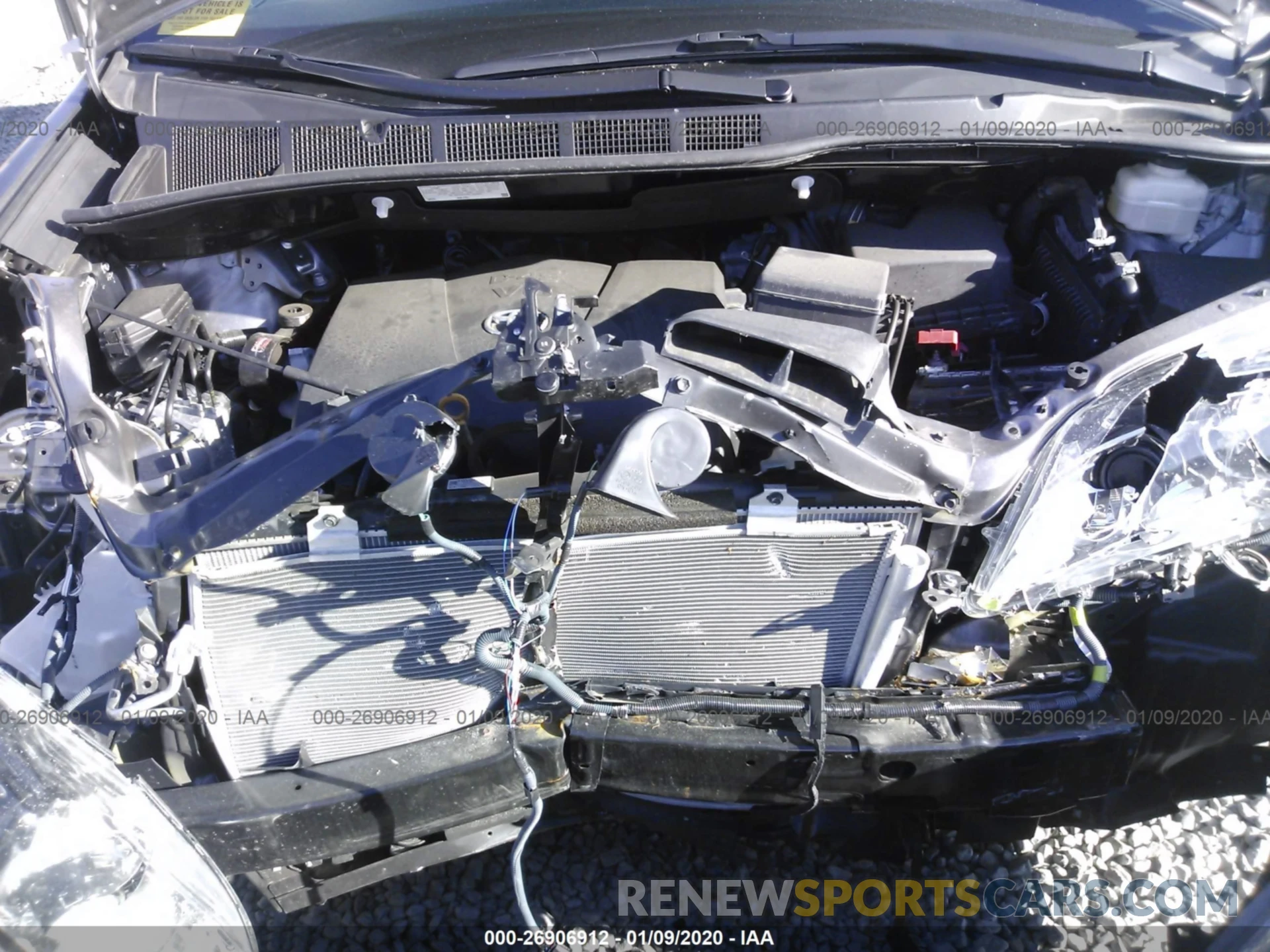 10 Photograph of a damaged car 5TDZZ3DC7KS967188 TOYOTA SIENNA 2019