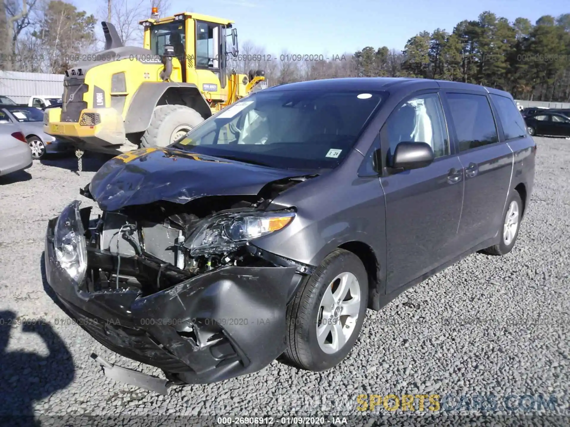 2 Photograph of a damaged car 5TDZZ3DC7KS967188 TOYOTA SIENNA 2019