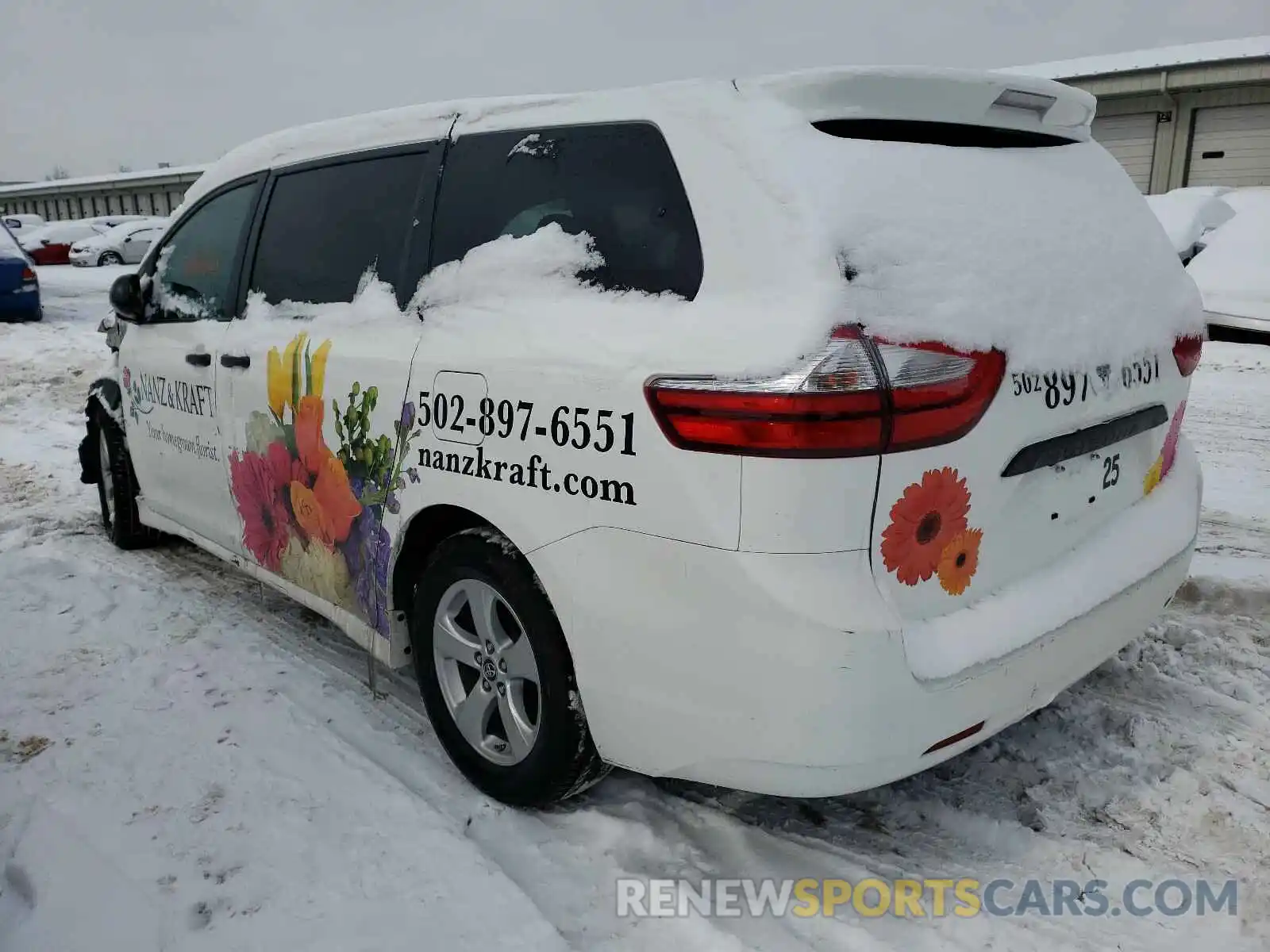 3 Photograph of a damaged car 5TDZZ3DC7KS970558 TOYOTA SIENNA 2019