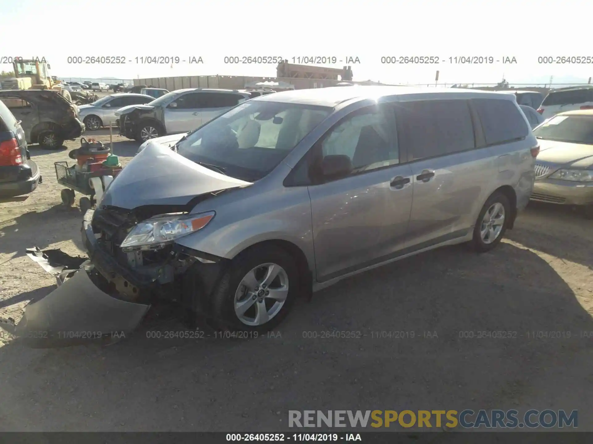 2 Фотография поврежденного автомобиля 5TDZZ3DC8KS975686 TOYOTA SIENNA 2019