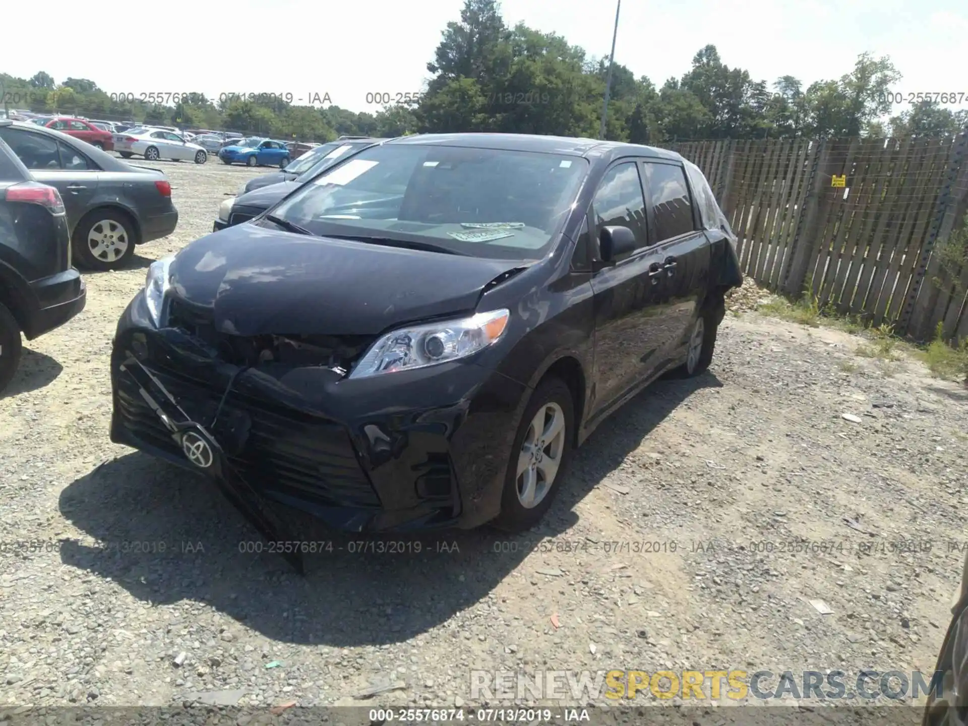 2 Фотография поврежденного автомобиля 5TDZZ3DCXKS003233 TOYOTA SIENNA 2019