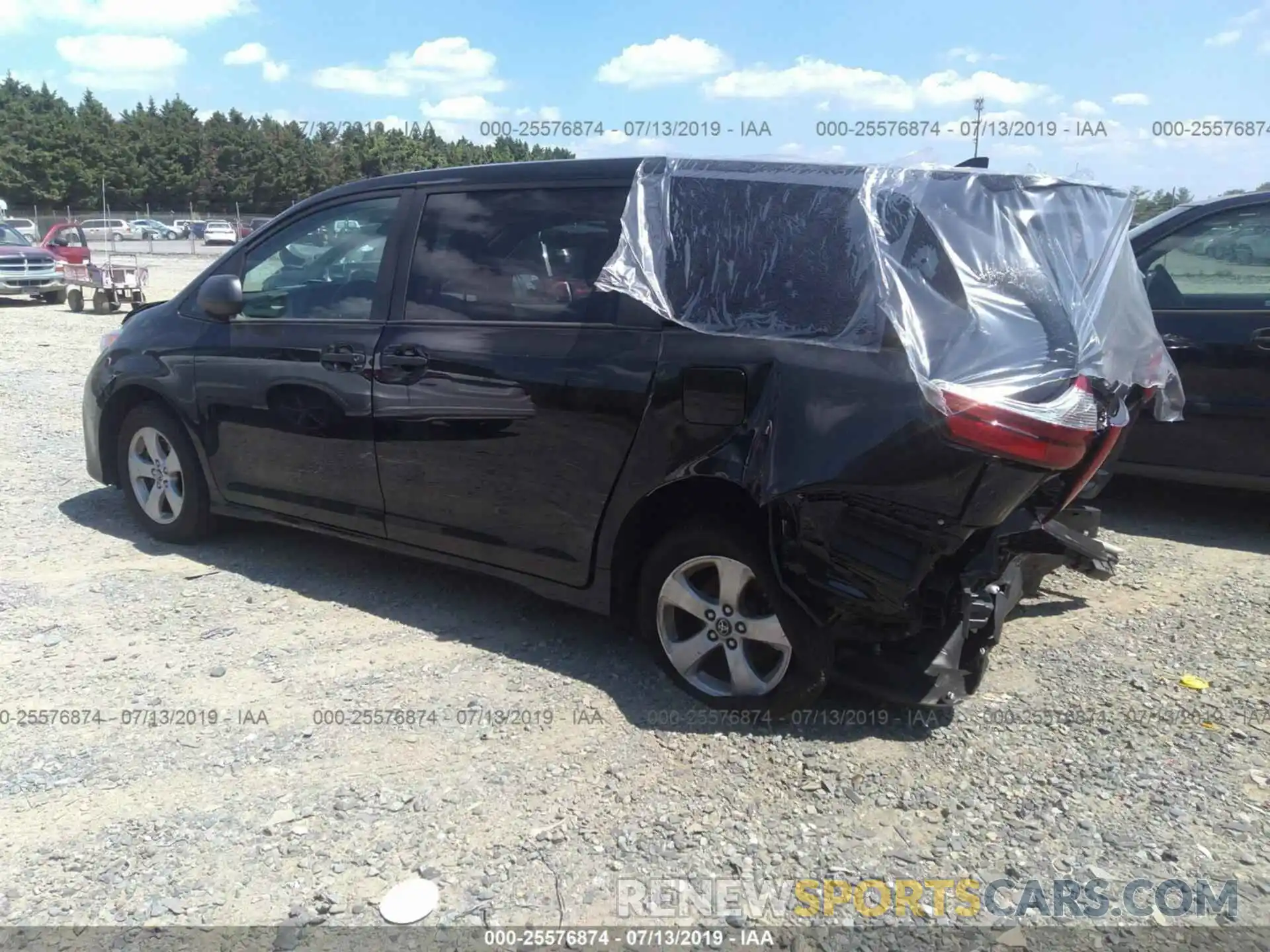 3 Фотография поврежденного автомобиля 5TDZZ3DCXKS003233 TOYOTA SIENNA 2019