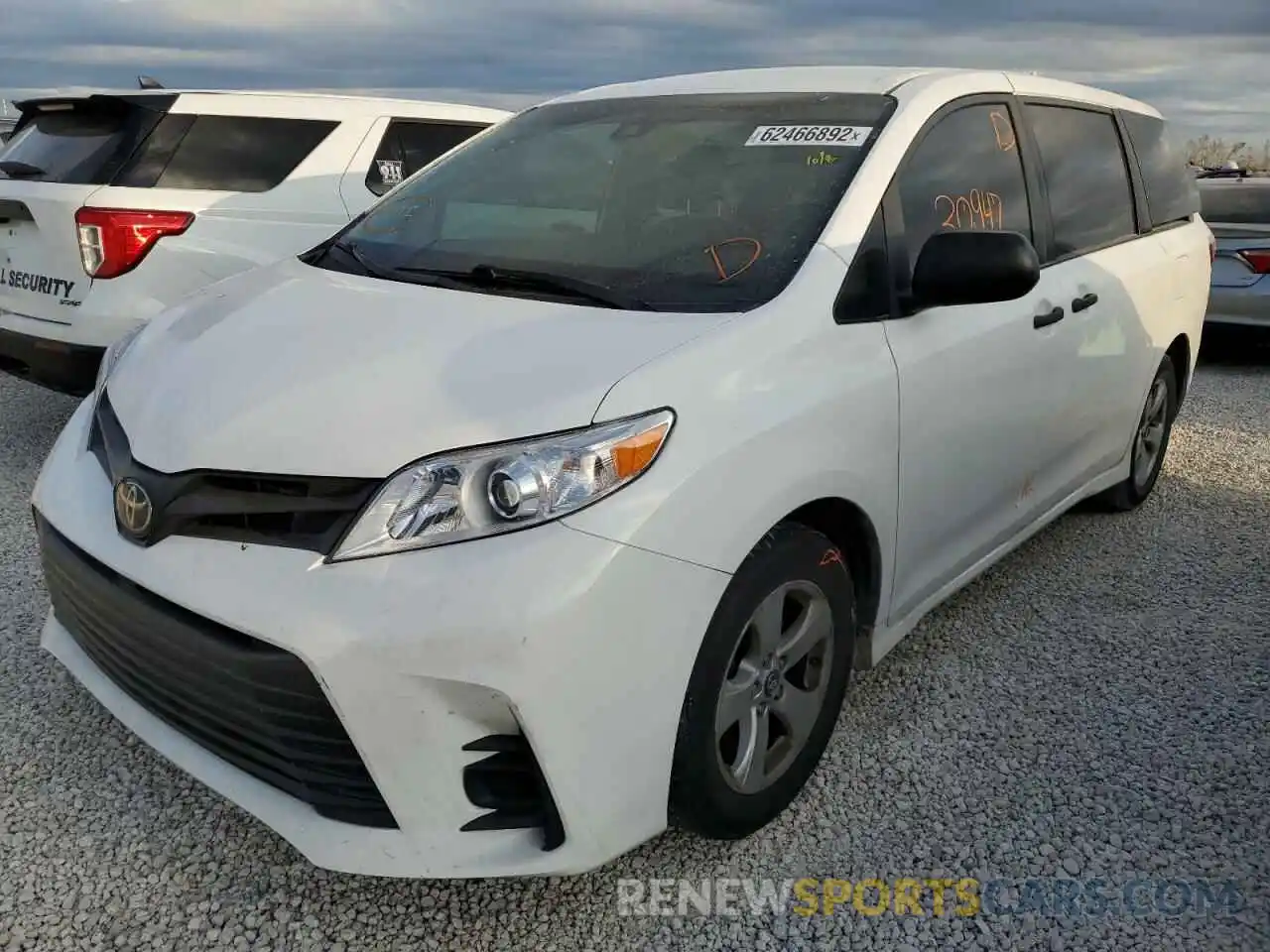 2 Фотография поврежденного автомобиля 5TDZZ3DCXKS016788 TOYOTA SIENNA 2019