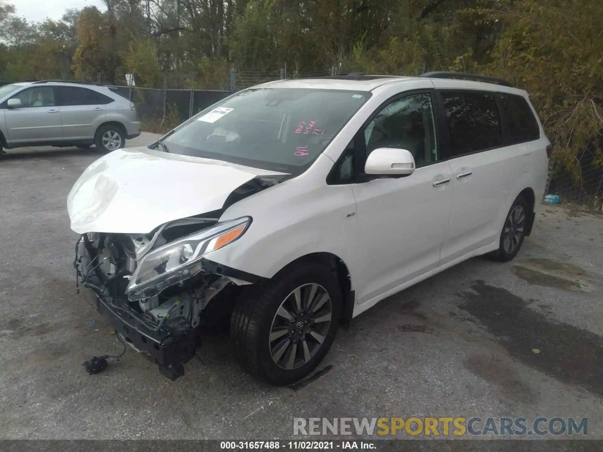 2 Photograph of a damaged car 5TDDZ3DC0LS234783 TOYOTA SIENNA 2020