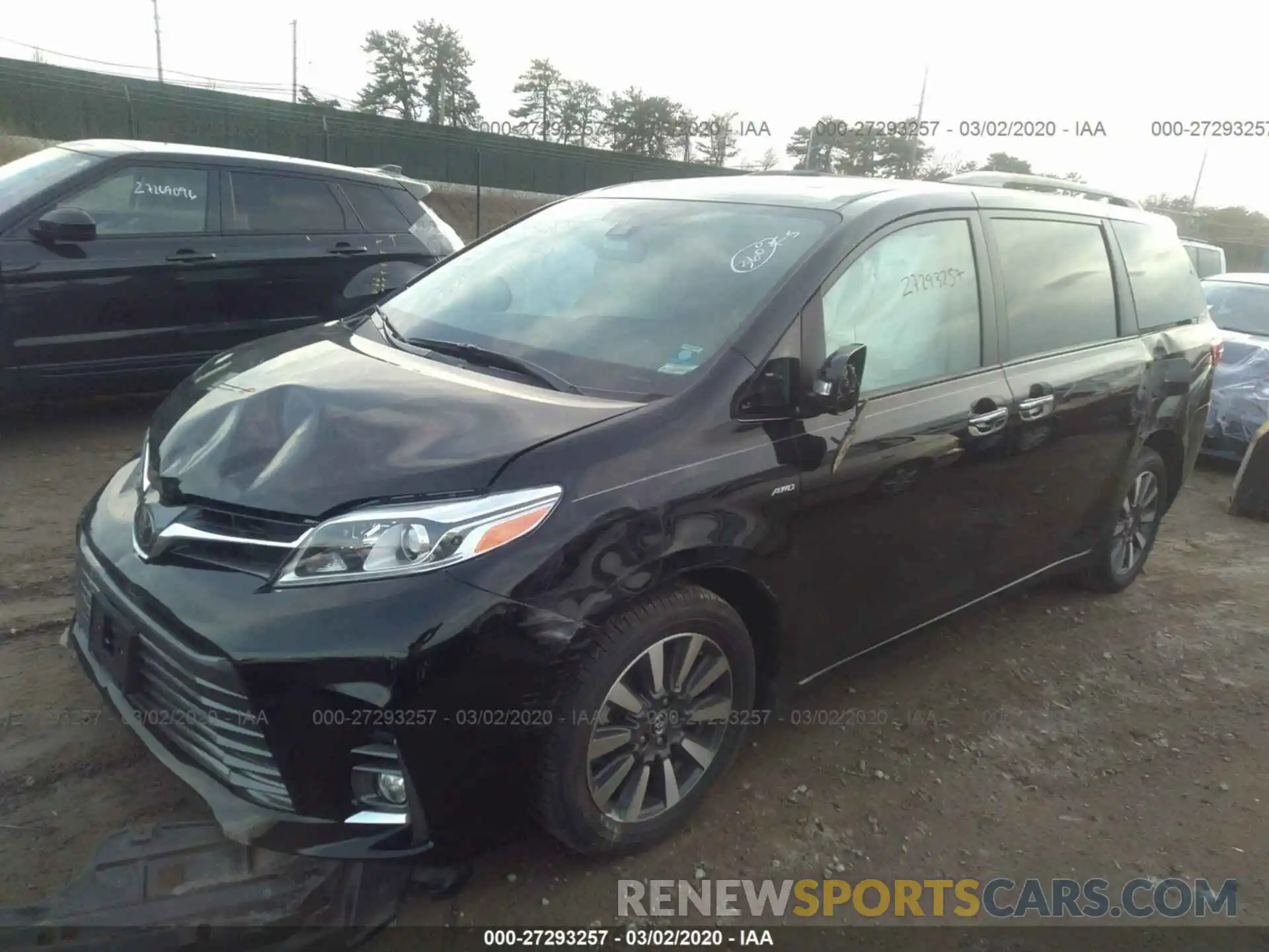 2 Photograph of a damaged car 5TDDZ3DC0LS236274 TOYOTA SIENNA 2020