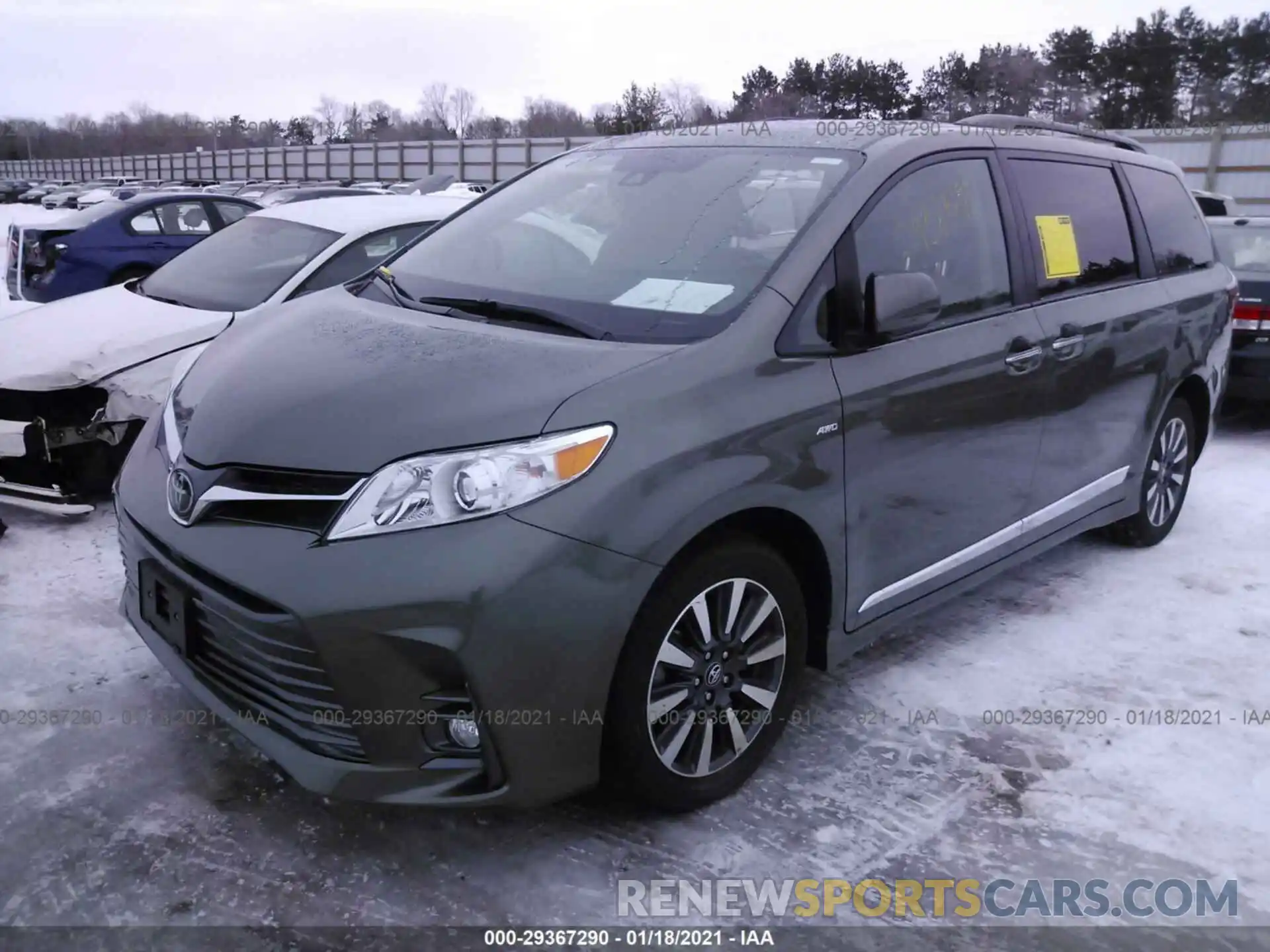 2 Photograph of a damaged car 5TDDZ3DC0LS238011 TOYOTA SIENNA 2020