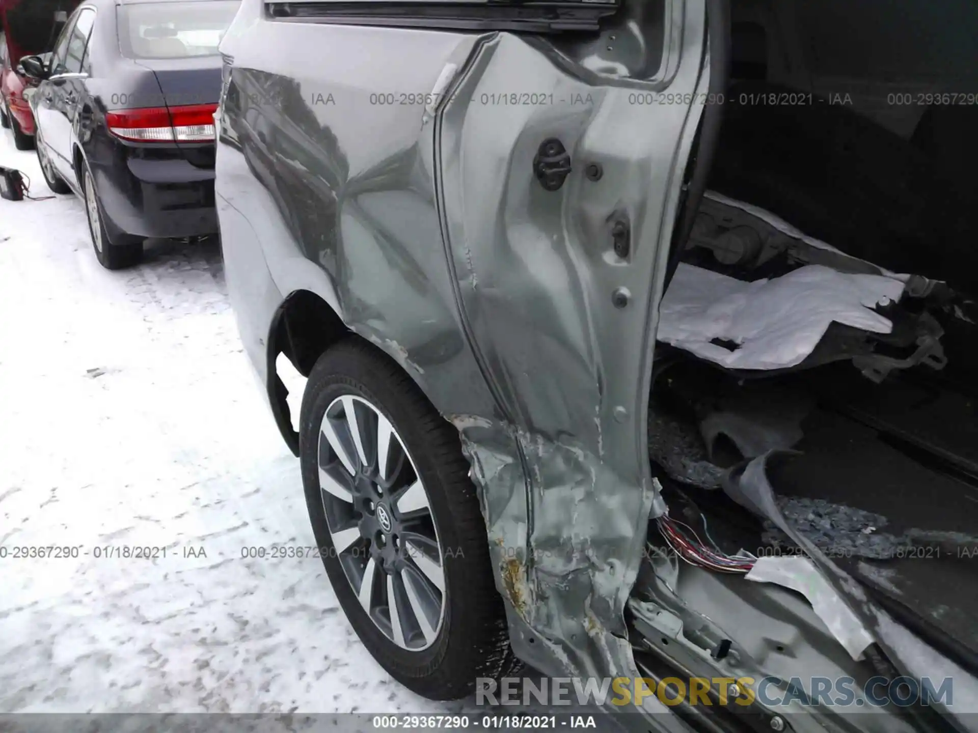 6 Photograph of a damaged car 5TDDZ3DC0LS238011 TOYOTA SIENNA 2020