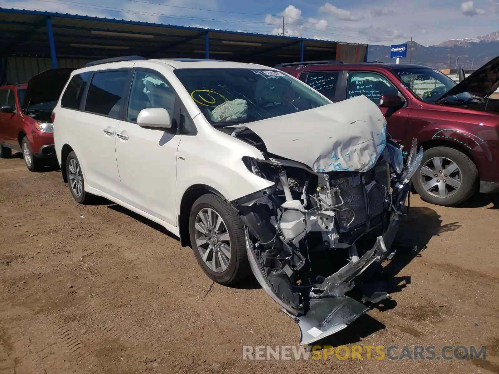 1 Photograph of a damaged car 5TDDZ3DC0LS246545 TOYOTA SIENNA 2020