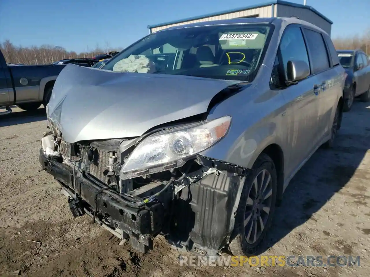 2 Photograph of a damaged car 5TDDZ3DC1LS230810 TOYOTA SIENNA 2020